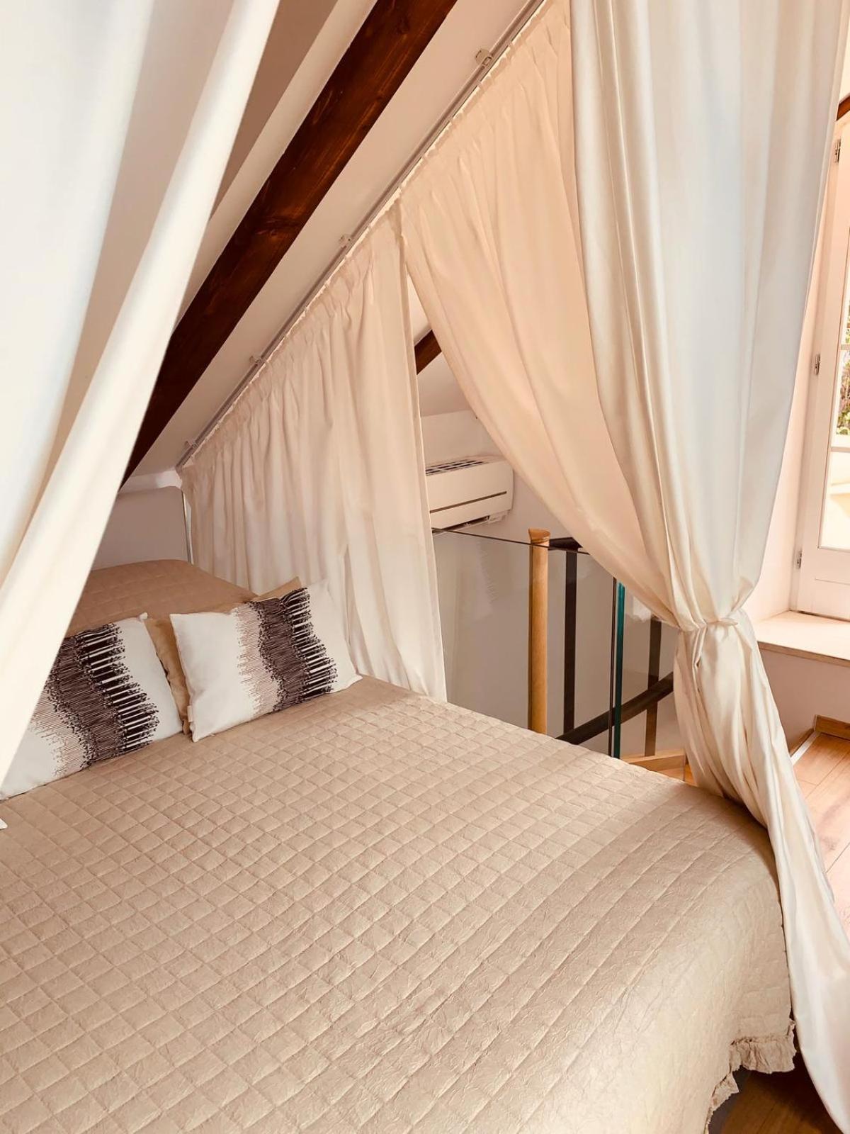 Duplex Apartment with terrace, jacuzzi and sauna - Photo 3