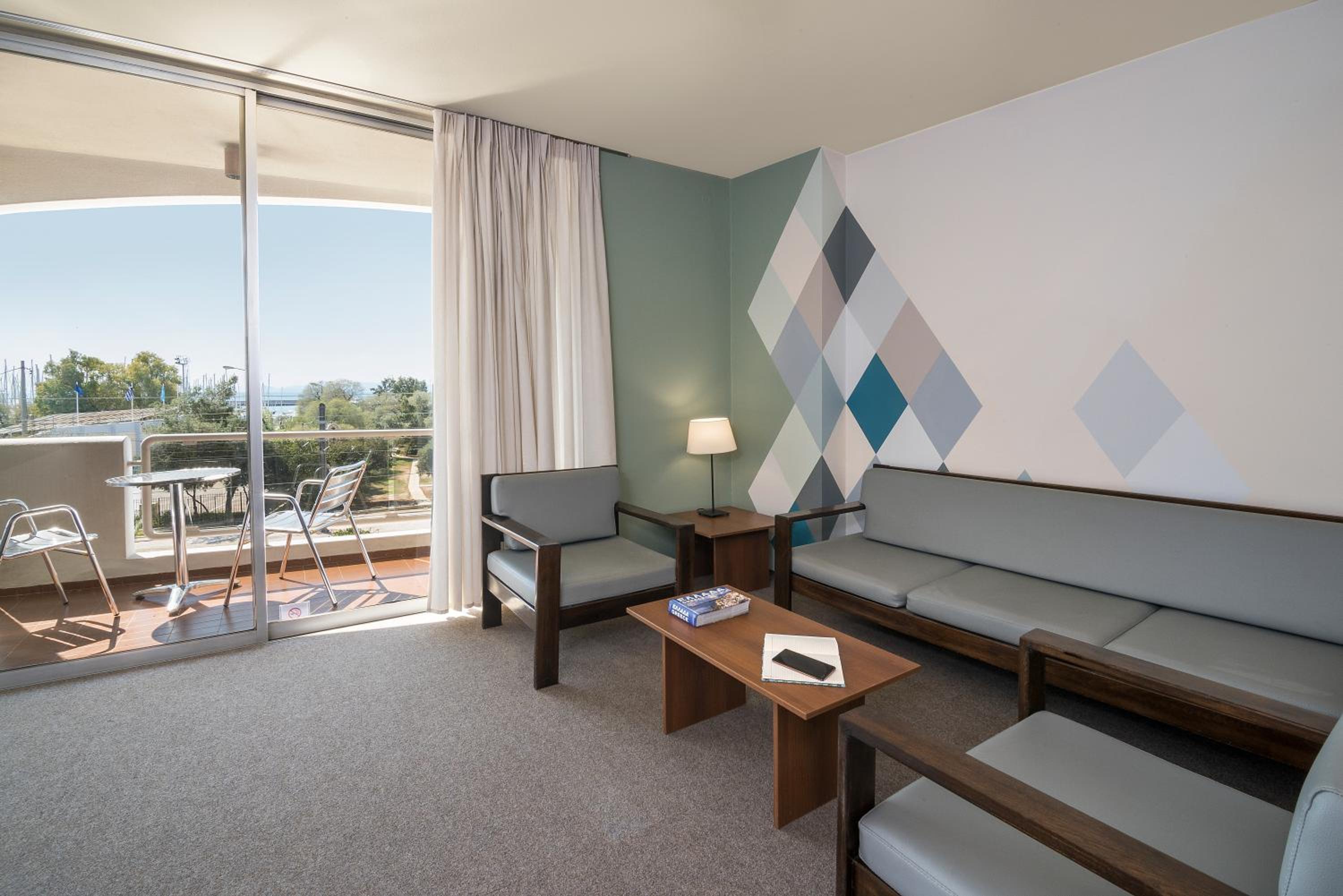Standard One-Bedroom Apartment with Side Sea View