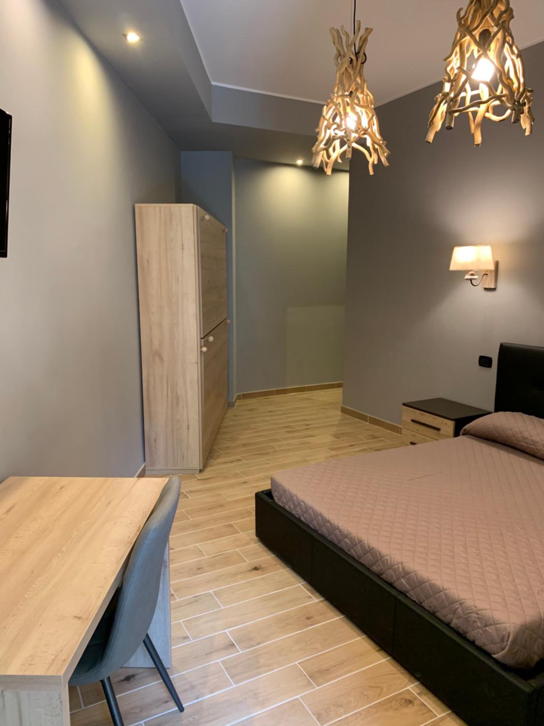 Quadruple Room with Private Bathroom - Photo 4