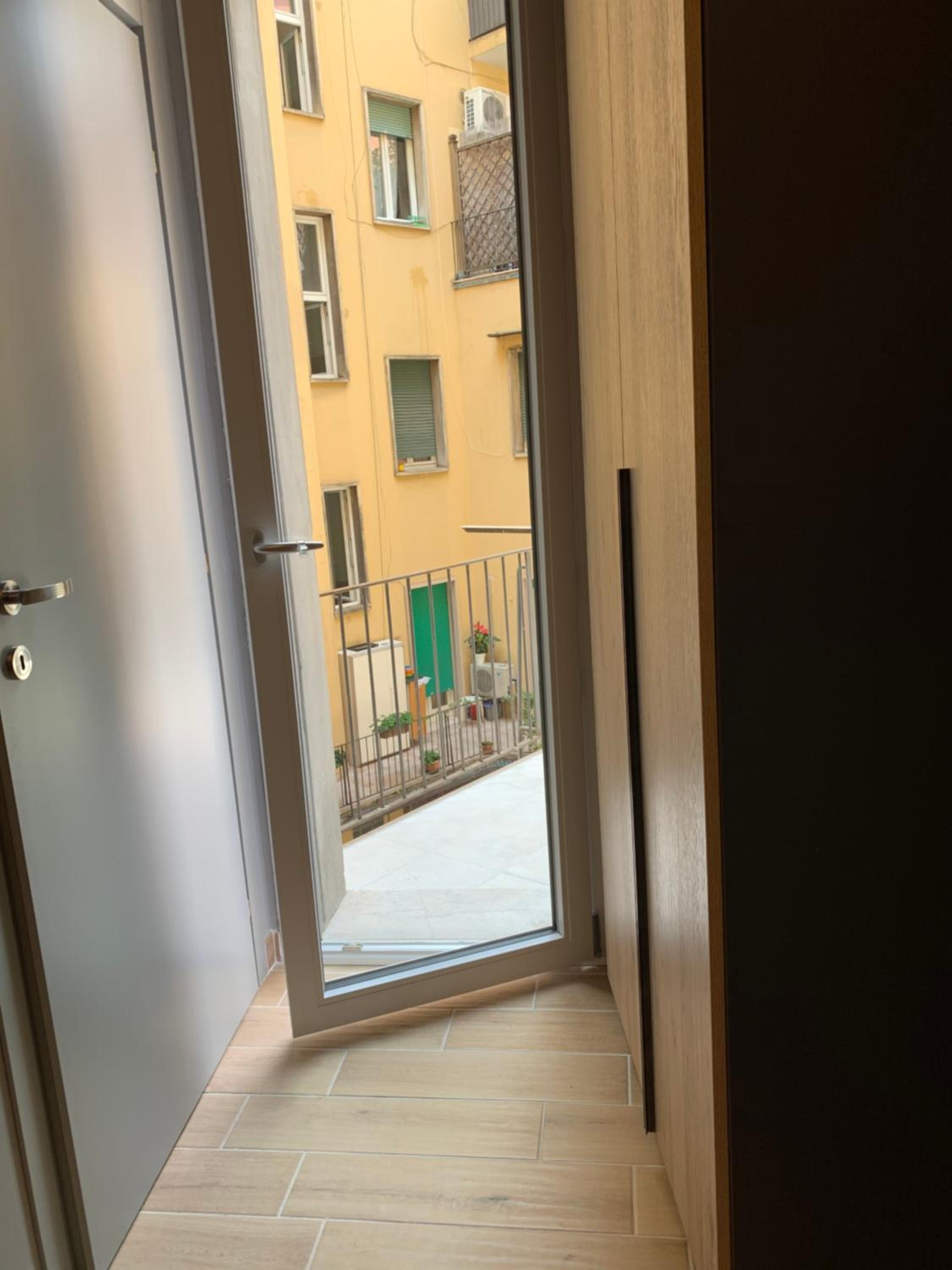 Quadruple Room with Private Bathroom - Photo 5