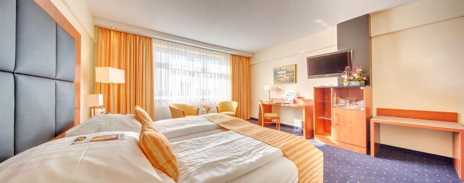 Executive Double Room with Double Bed - Photo 12