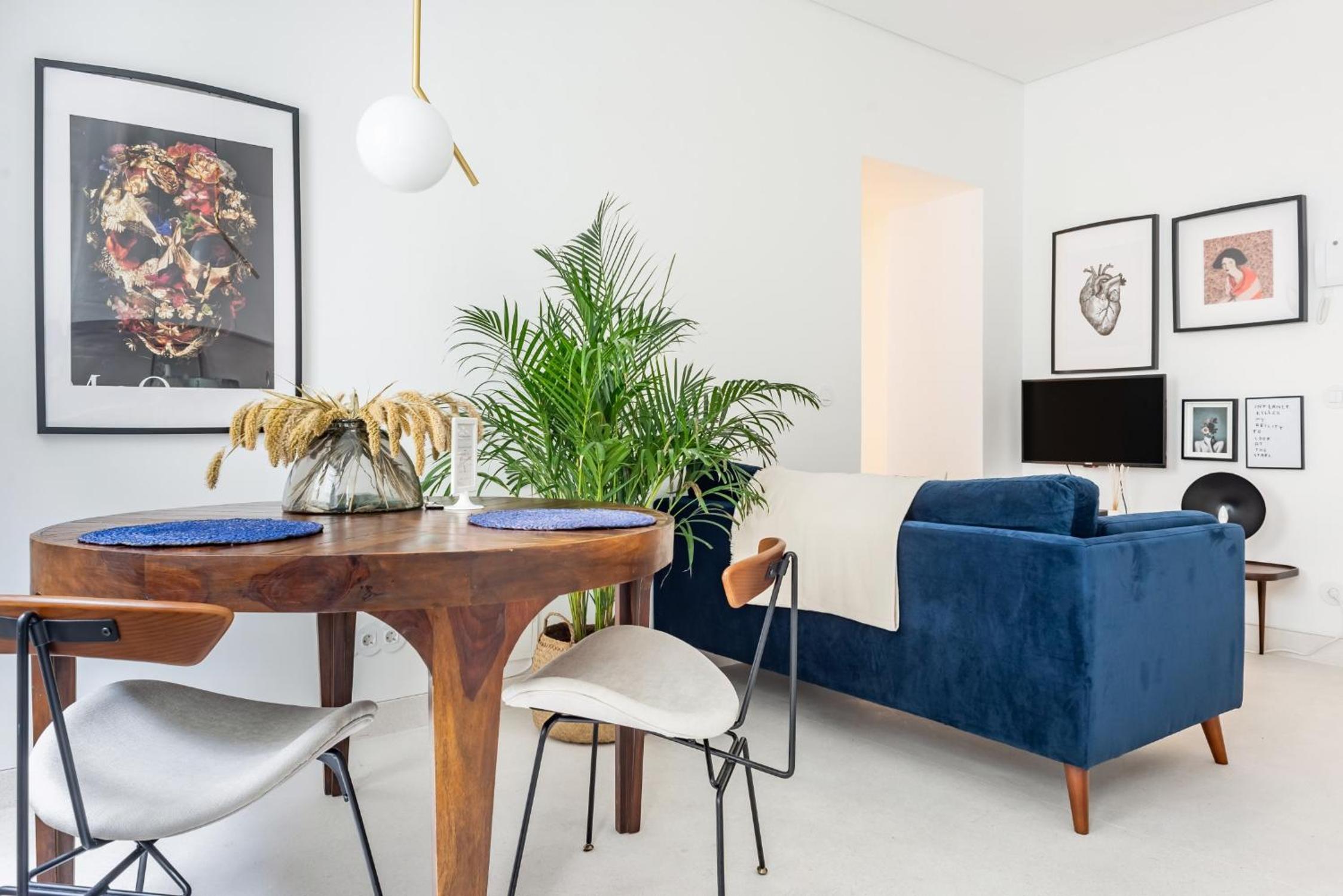 One-Bedroom Apartment - Photo 4