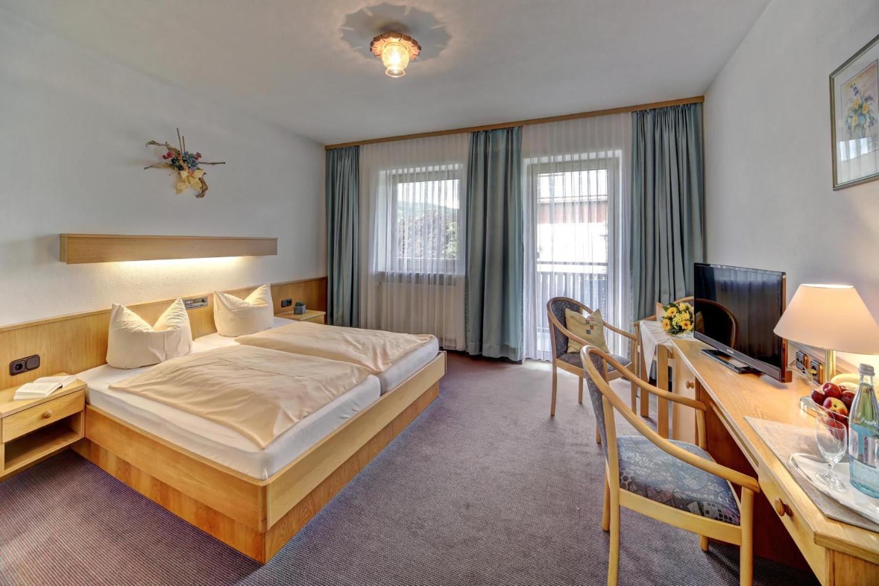Double Room with Balcony photo 2