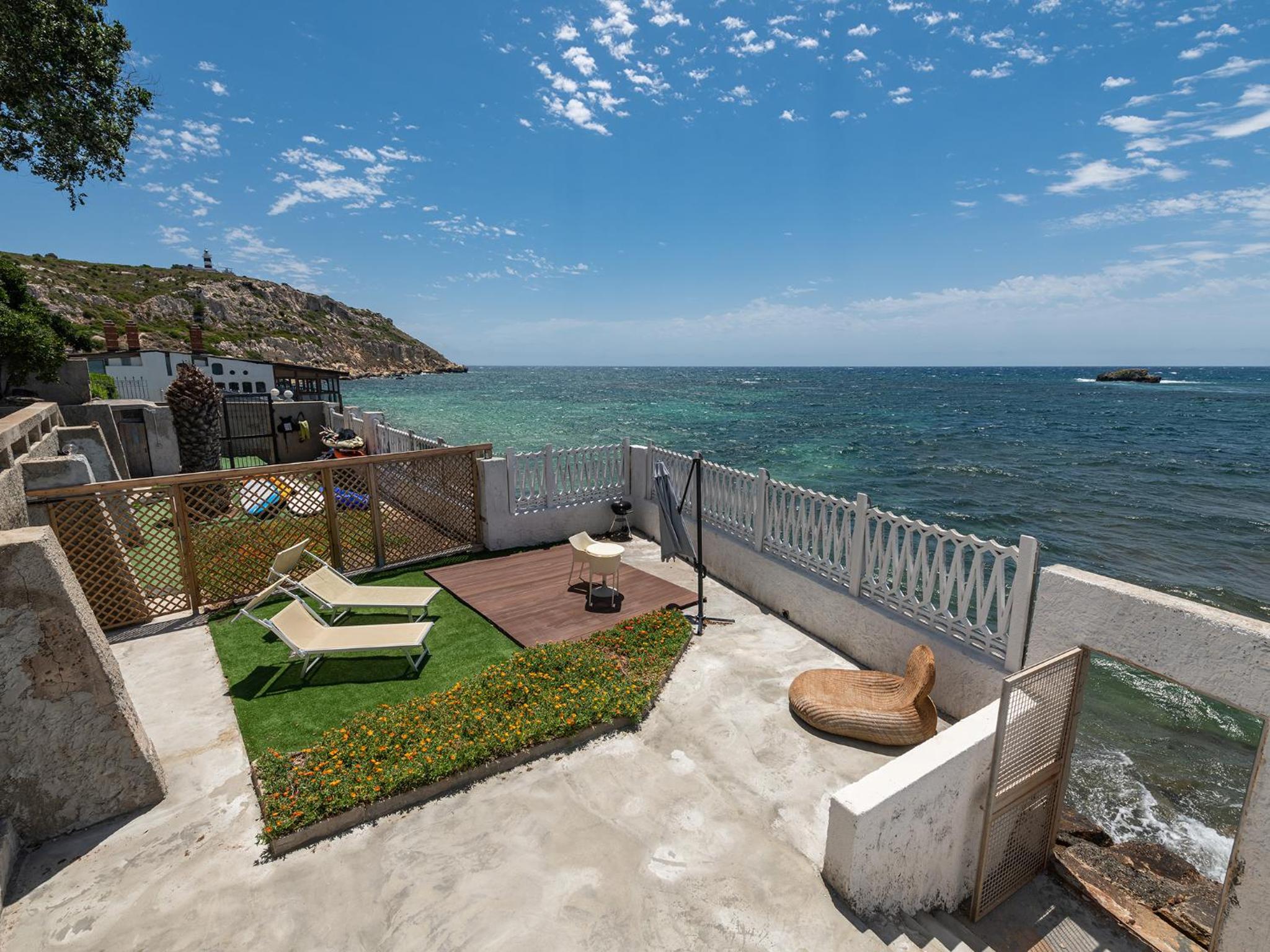 Studio with Sea View - Photo 24