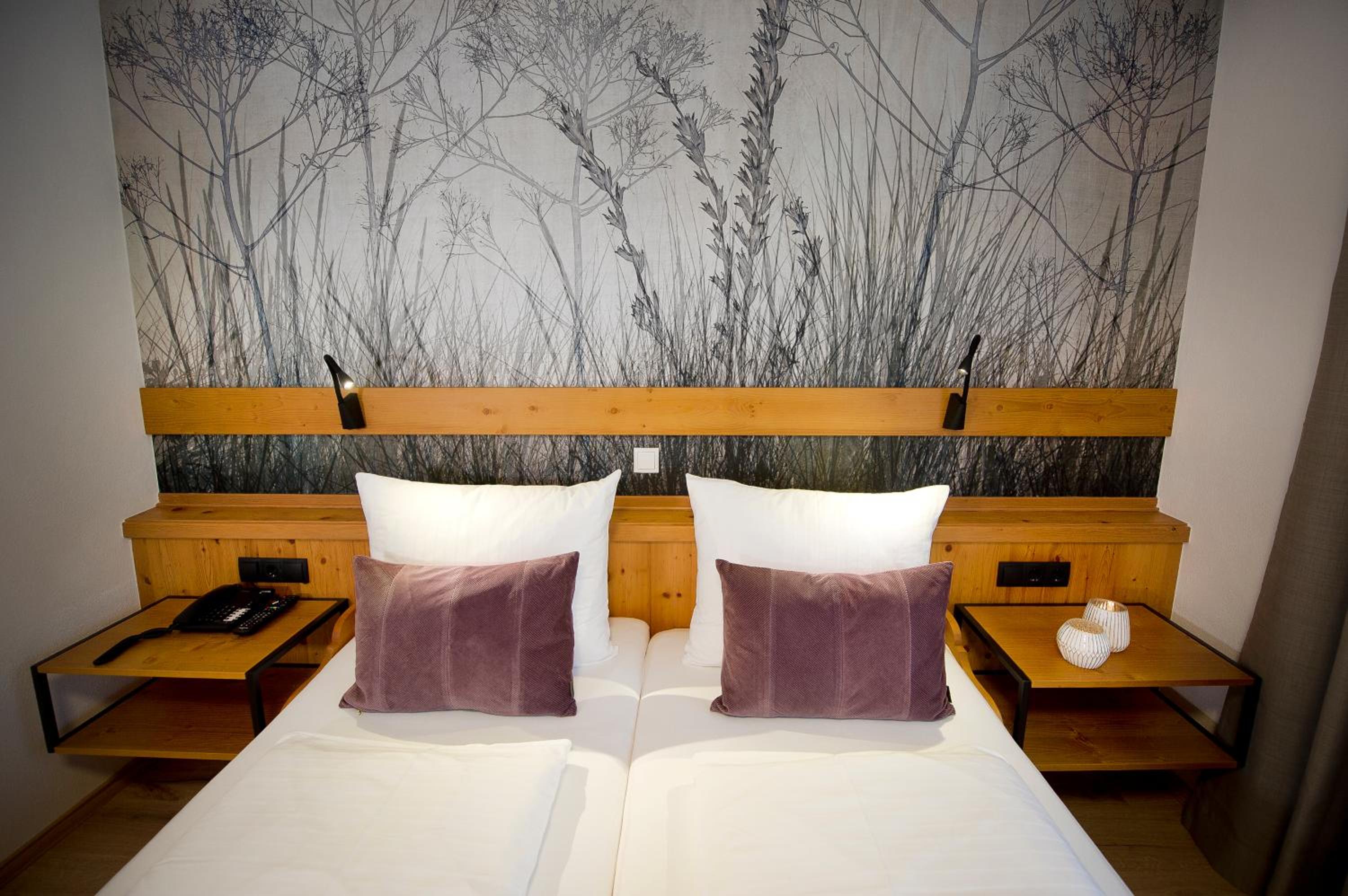 Double Room with Balcony - Photo 15