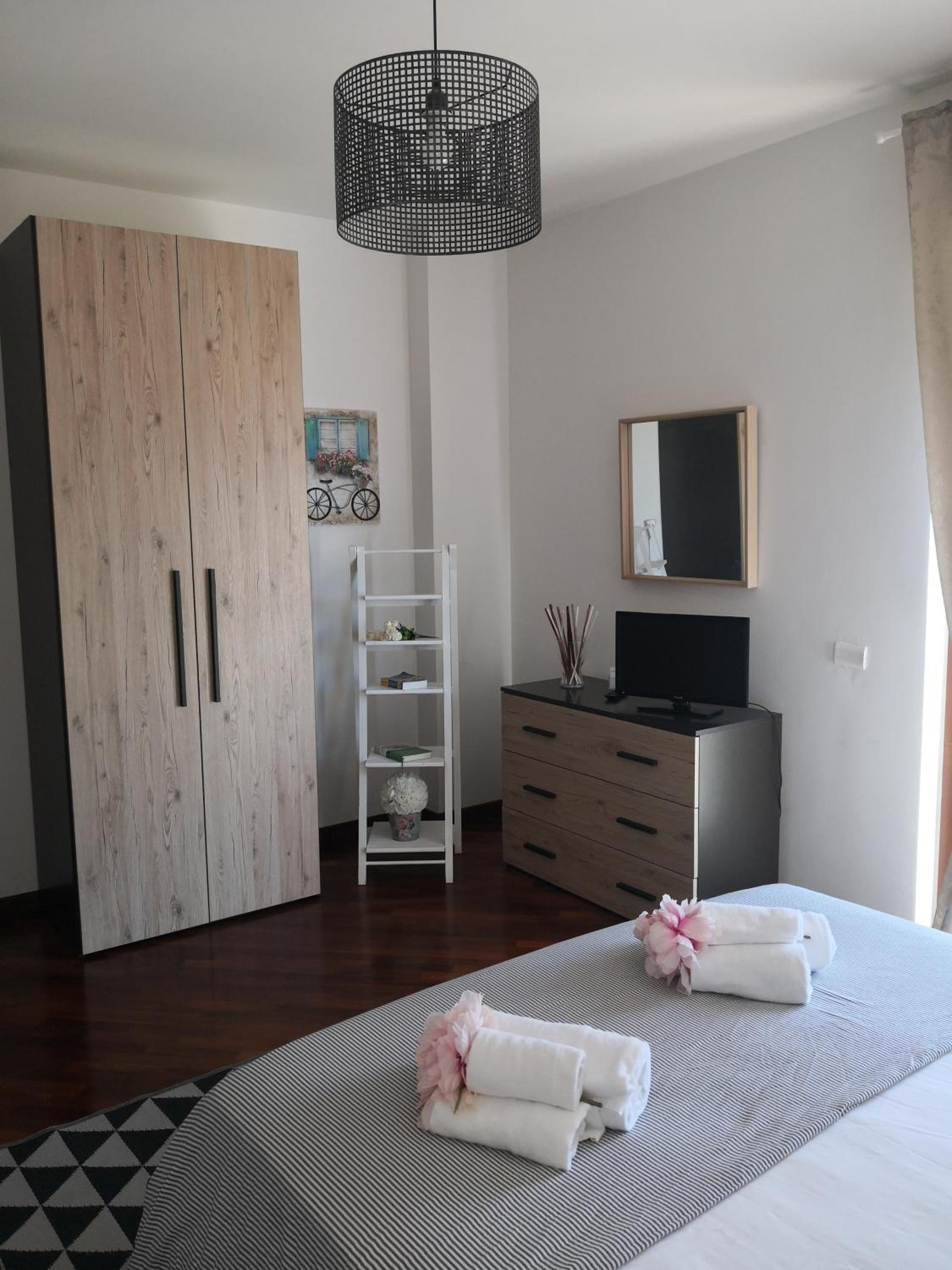 Penthouse Apartment - Photo 34