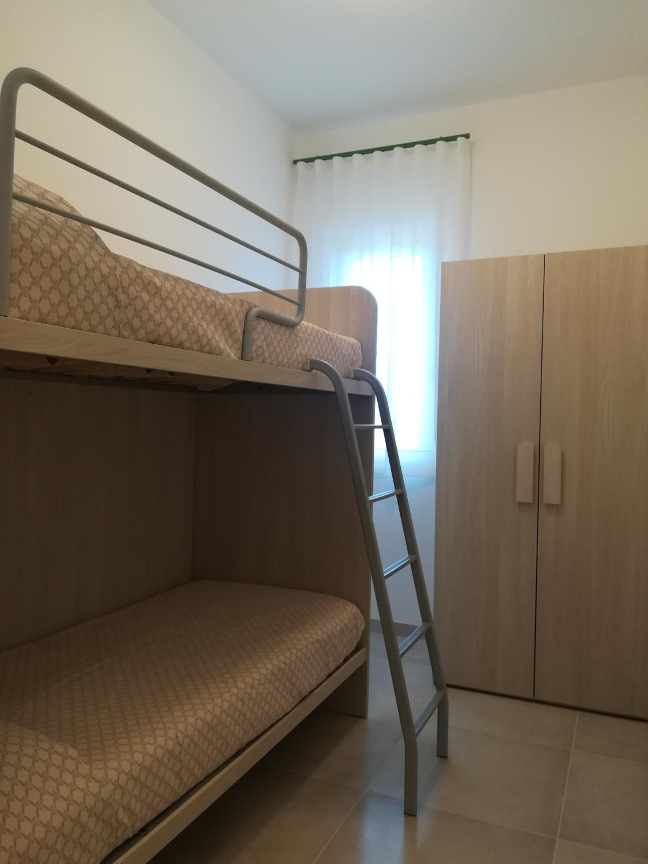 Quadruple Room - Photo 3