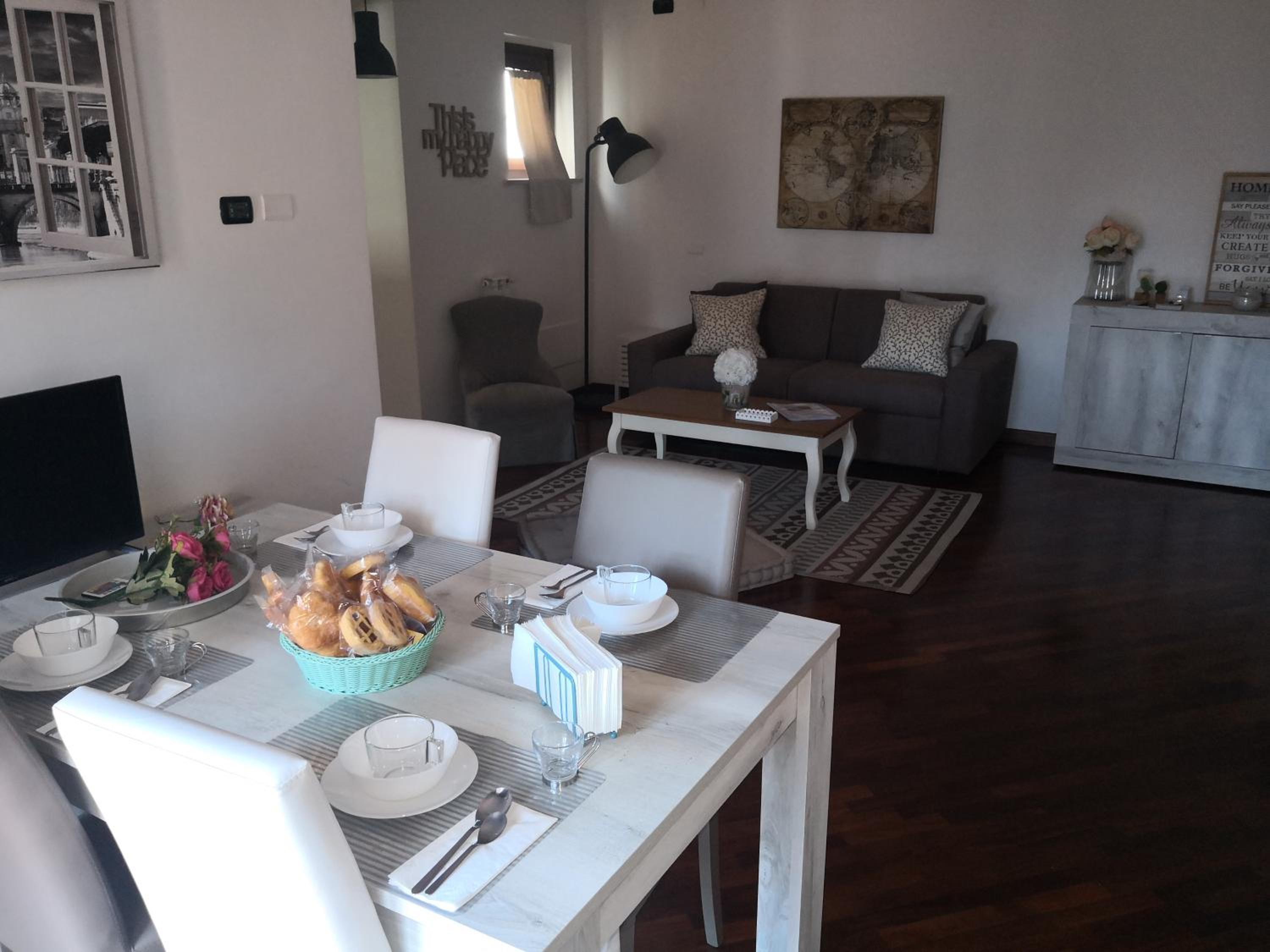 Penthouse Apartment - Photo 11