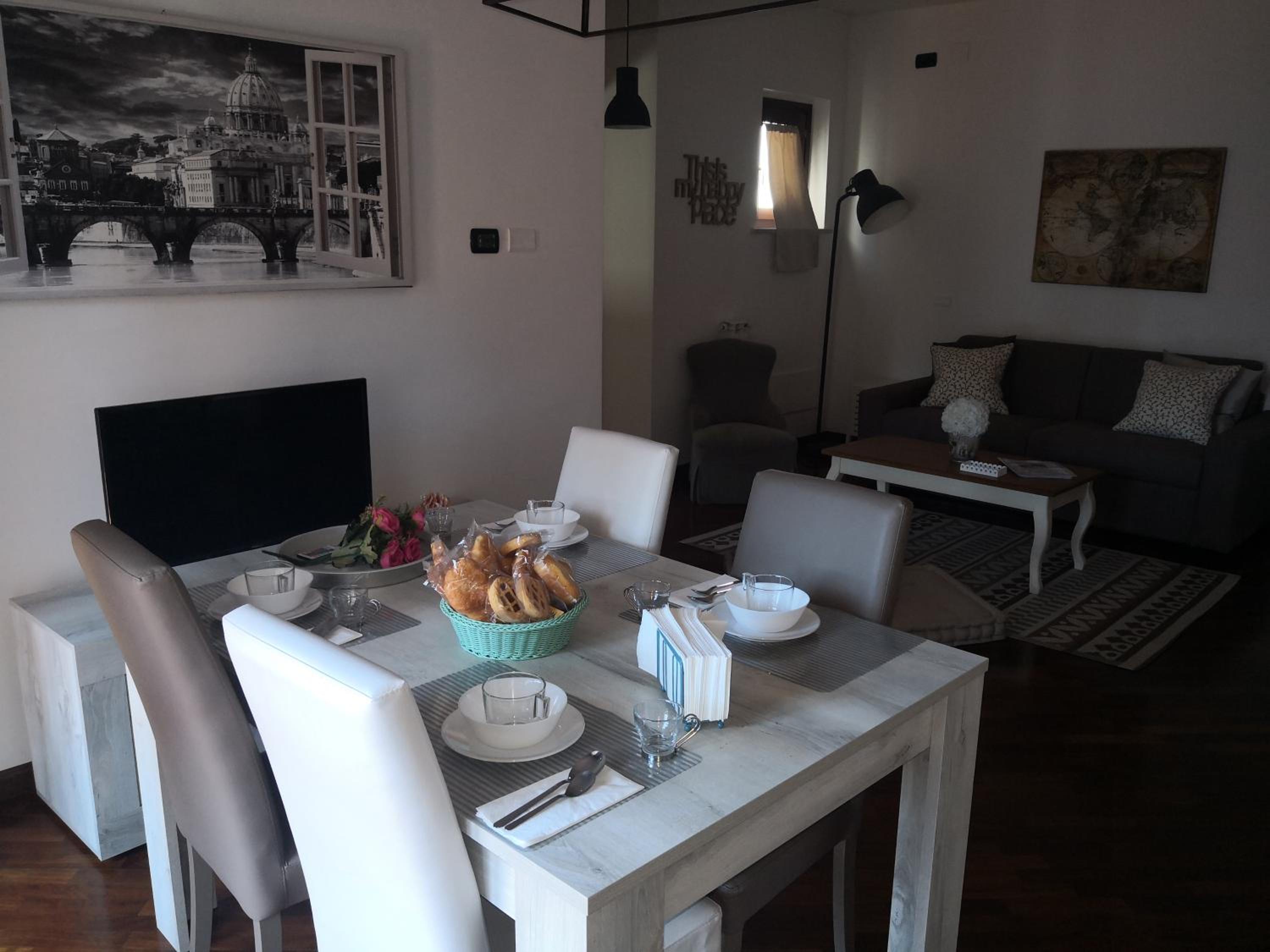 Penthouse Apartment - Photo 13
