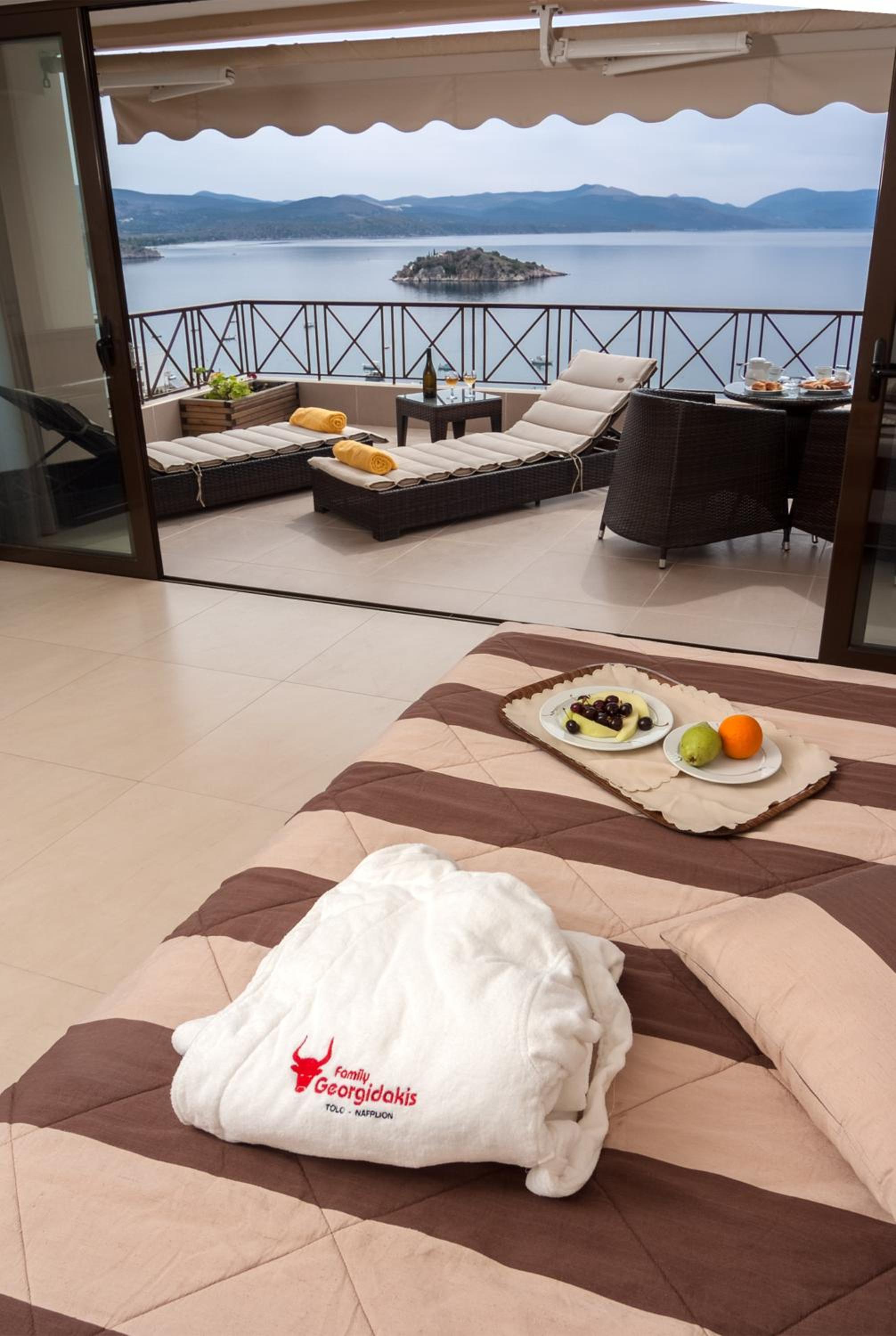 King Suite with Sea View - Photo 10