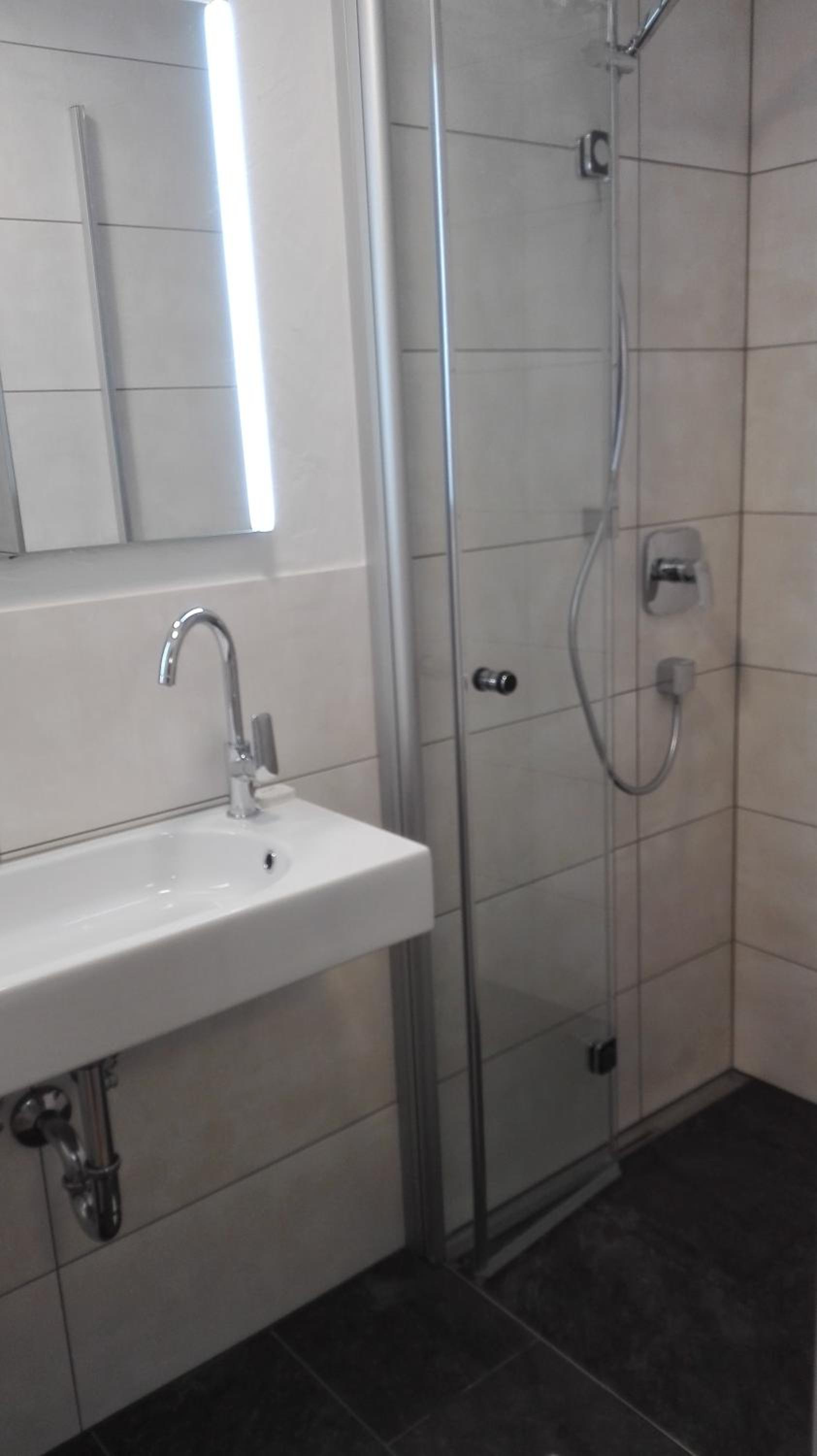 Four-Bedroom Apartment - Photo 4