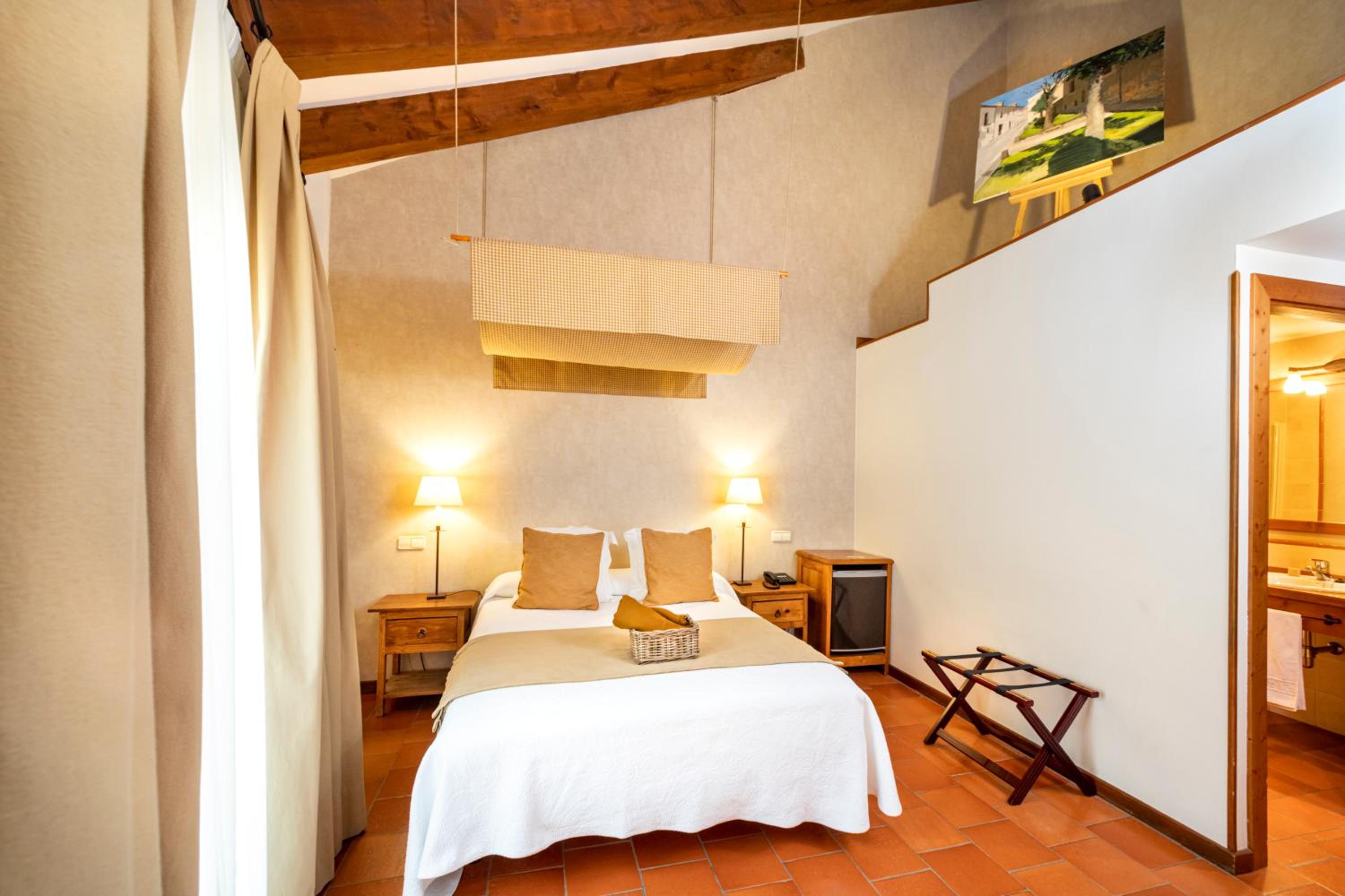 Double Room - Photo 2
