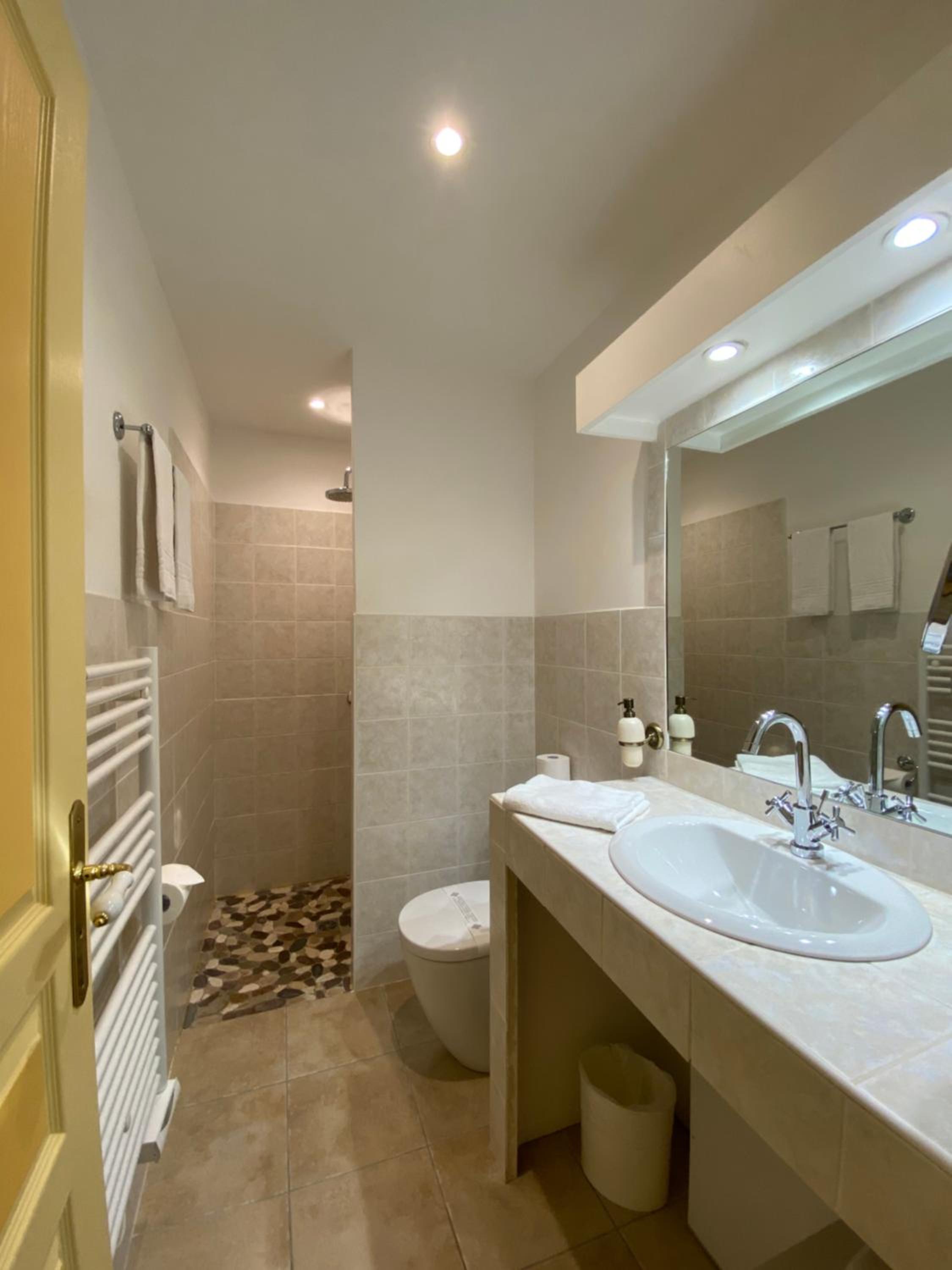 Superior Double Room photo 3