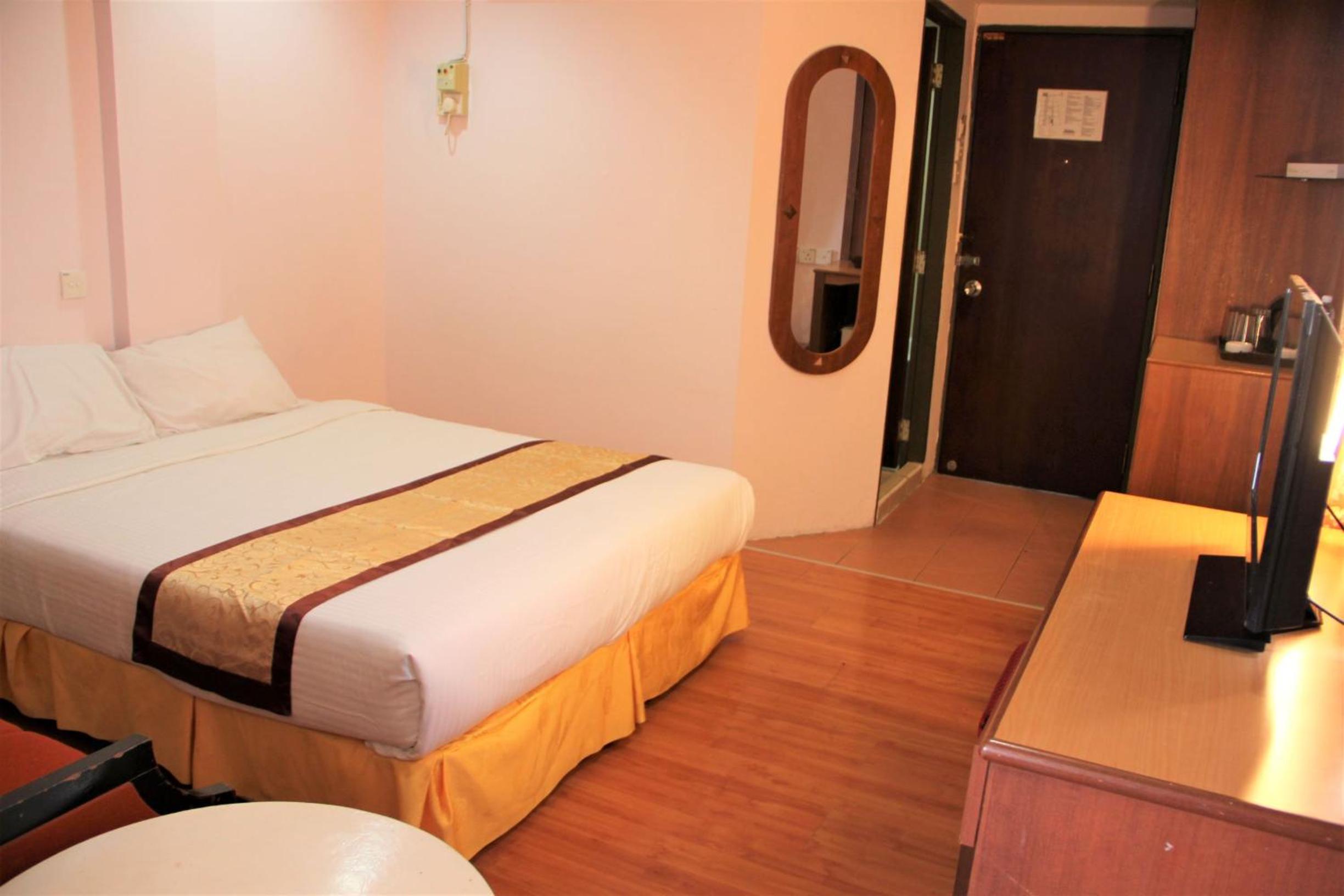 Deluxe Queen Room photo 3