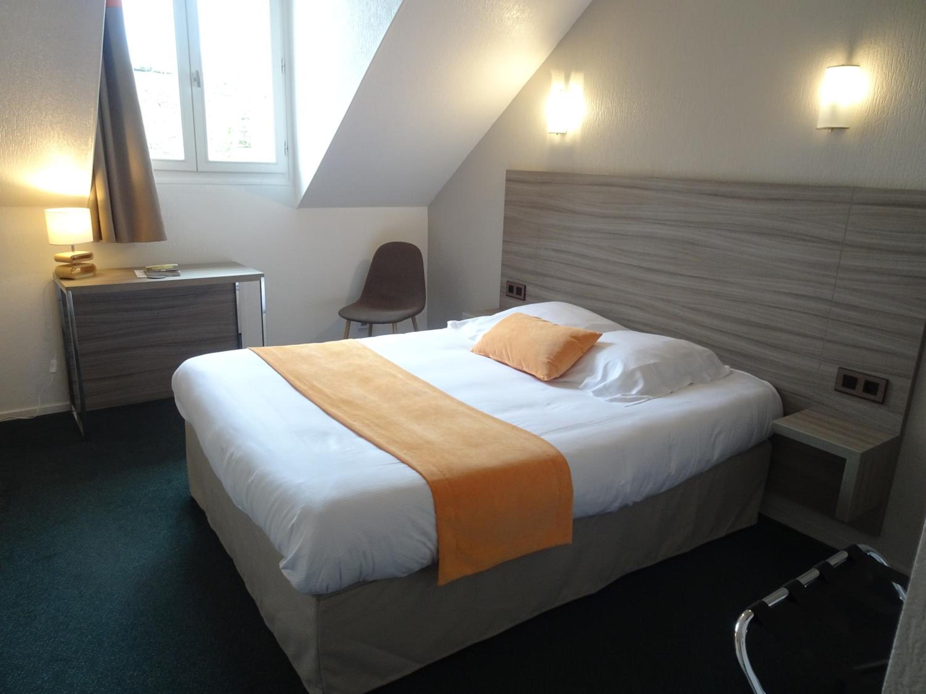 Double Room - Photo 3