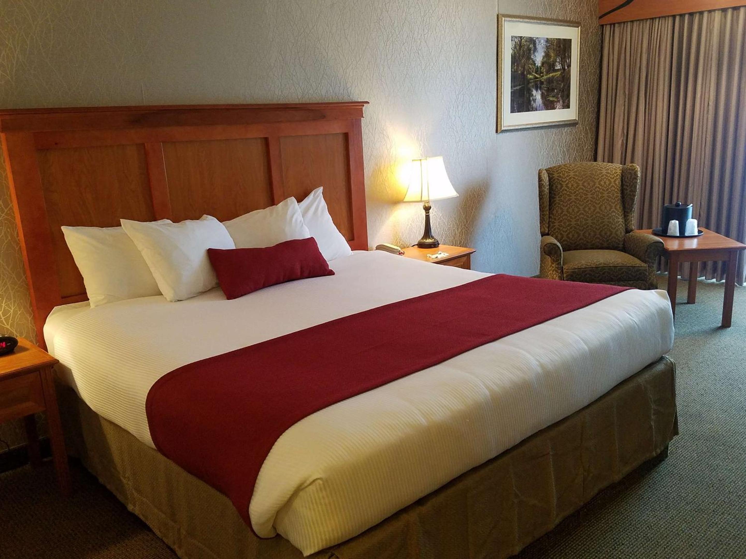 King Room with Balcony and River View - Non-Smoking - Photo 5
