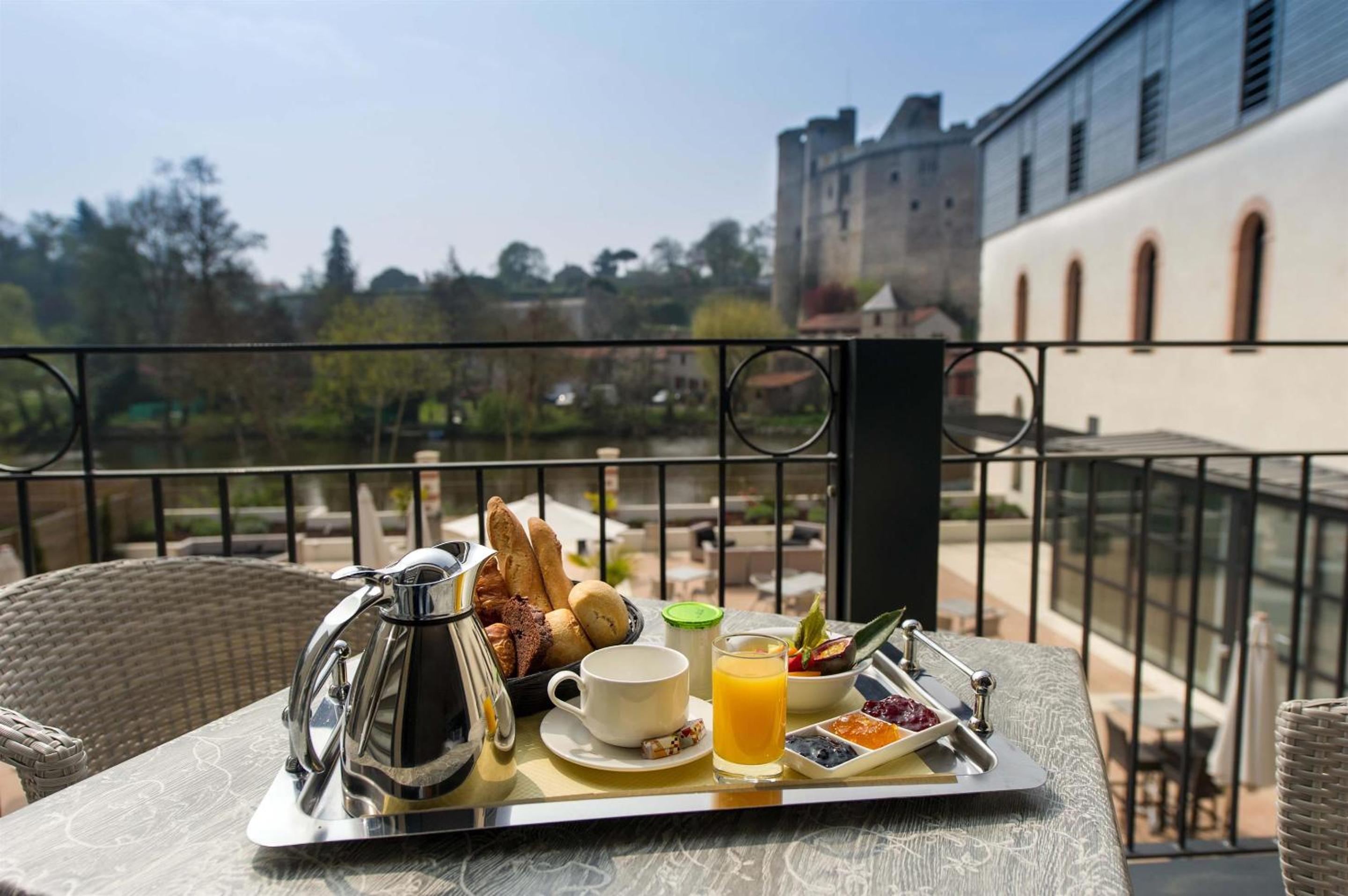 Prestige King Room with Terrace and Castle View - Non-Smoking - Photo 3