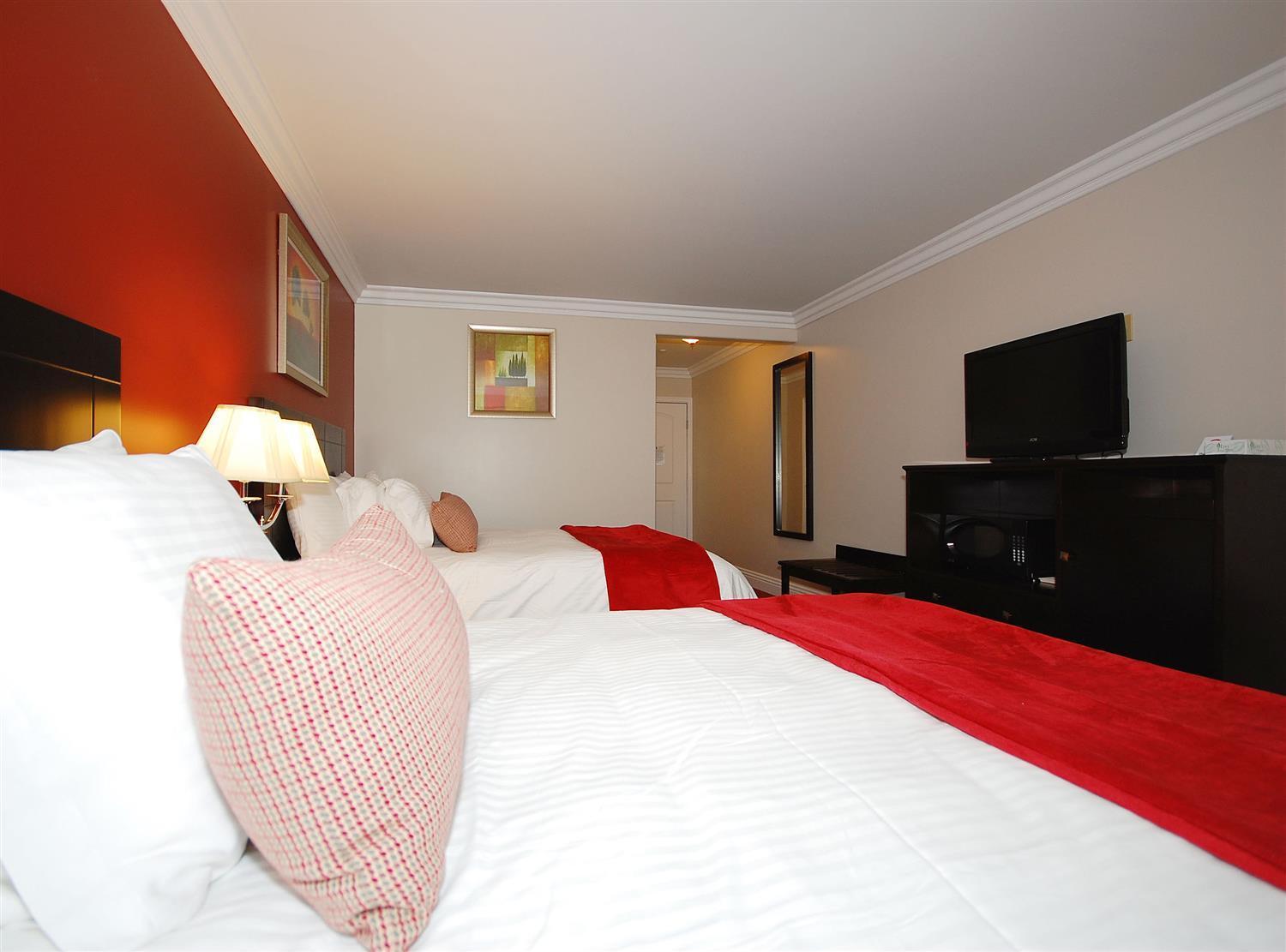 Queen Room with Two Queen Beds