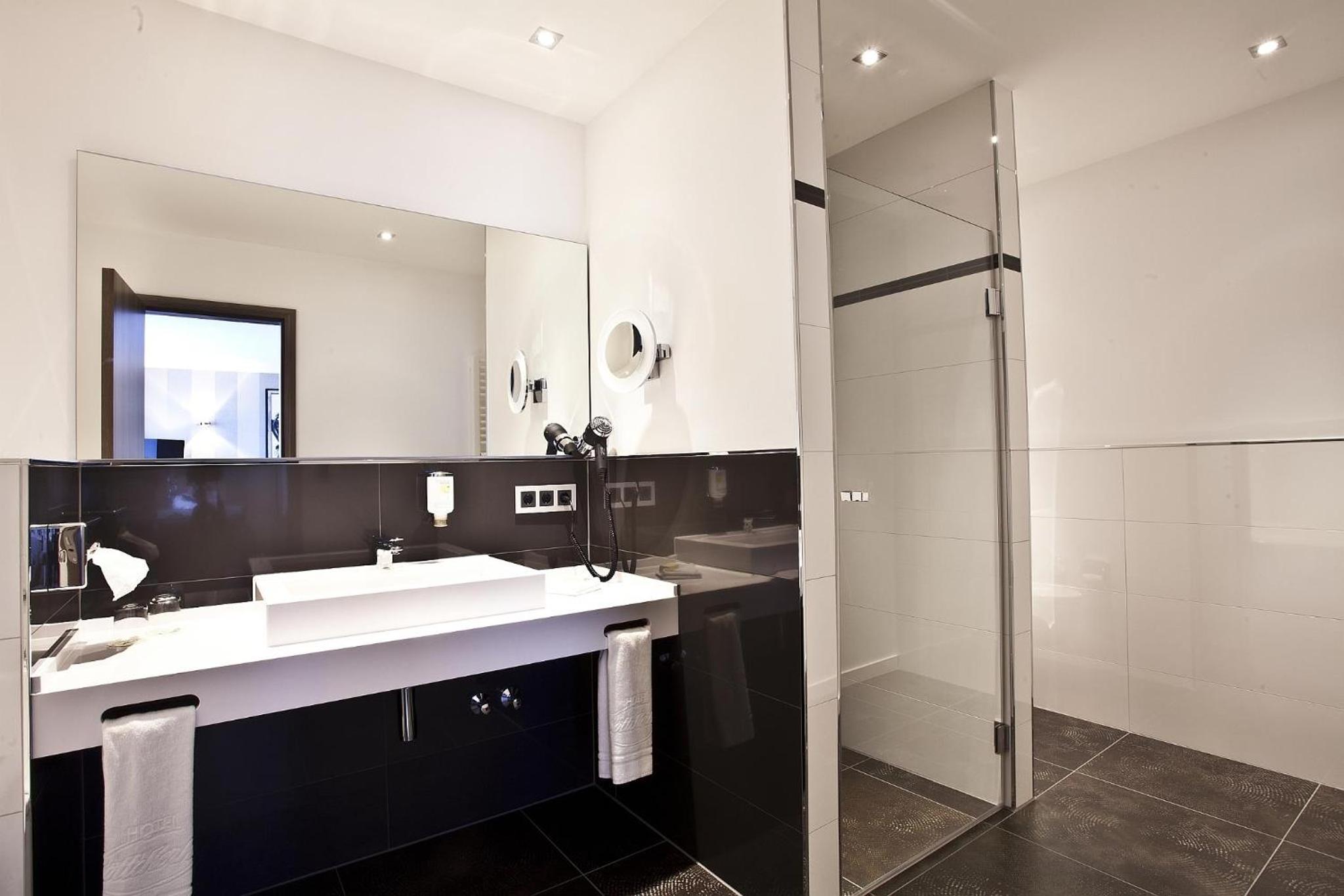 Premium Plus Double Room with 1 Double Bed photo 3