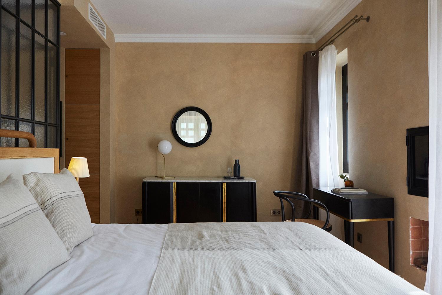 Deluxe Double Room With Balcony photo 3