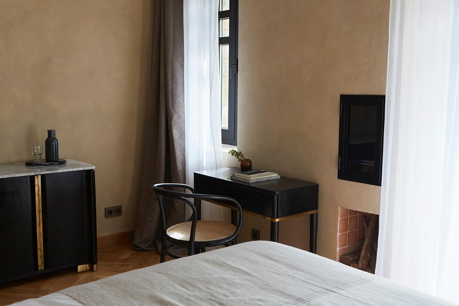 Deluxe Double Room With Balcony photo 2