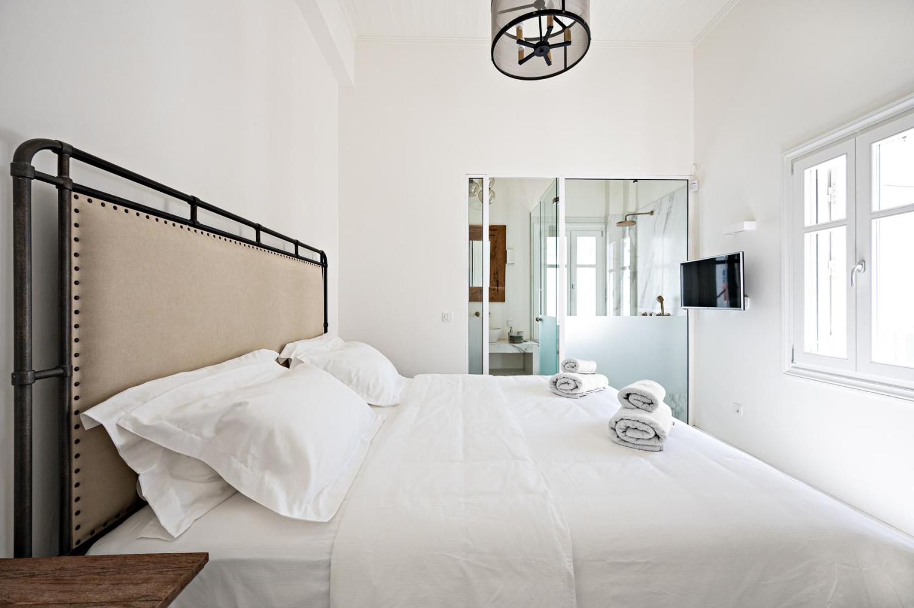 Villa with Sea View - Photo 28