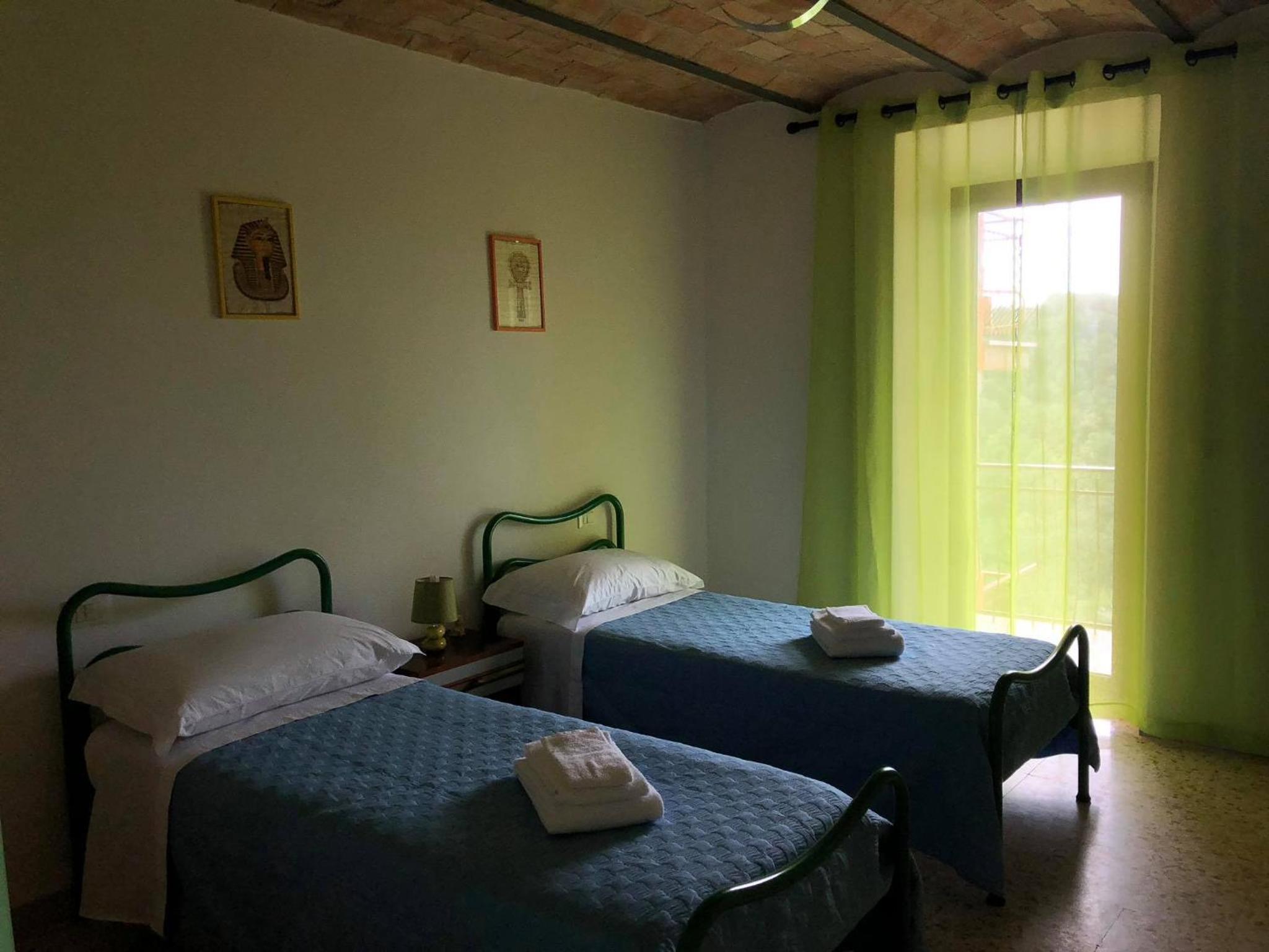 Two-Bedroom House - Photo 1