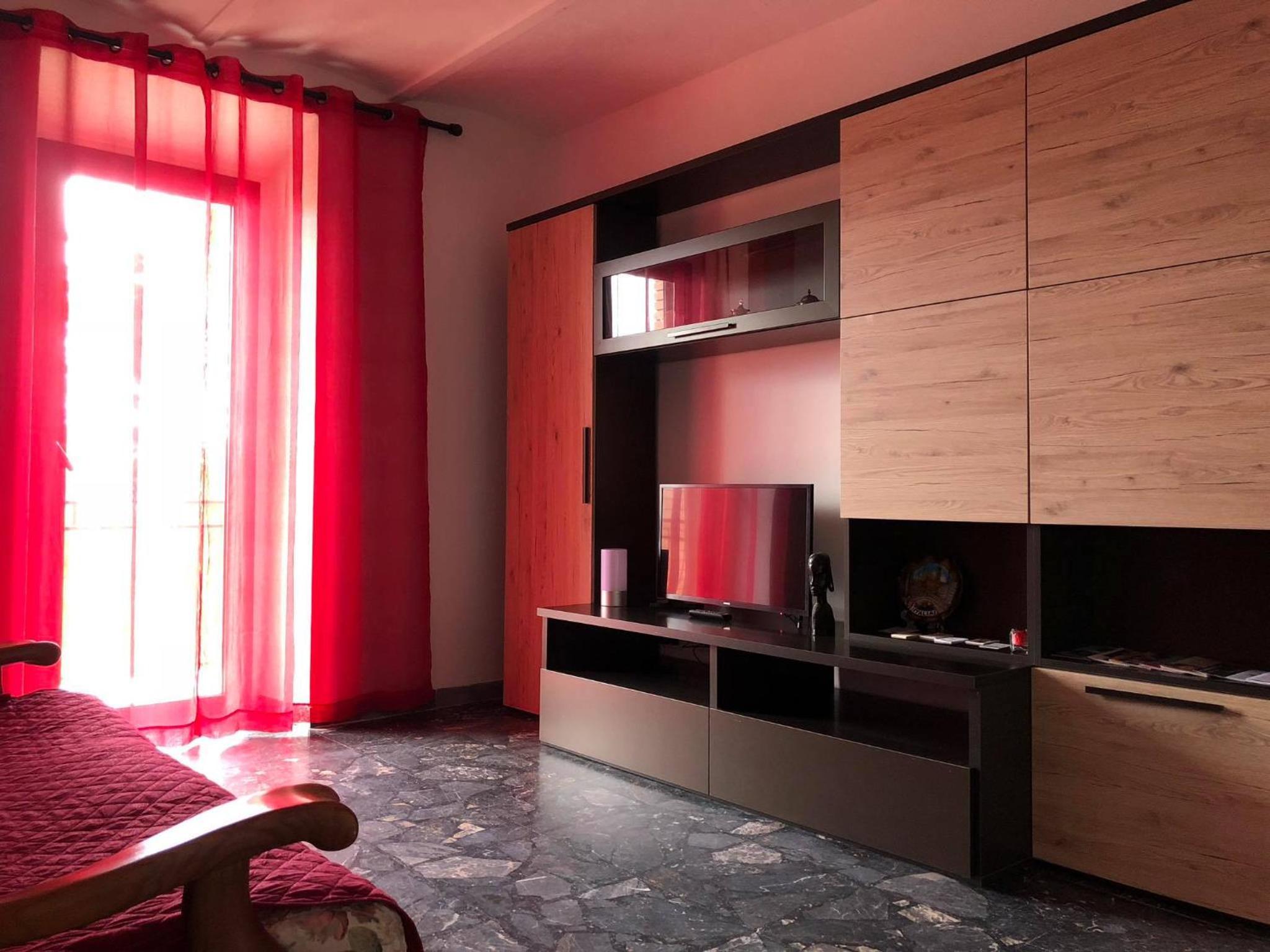 Two-Bedroom House - Photo 5