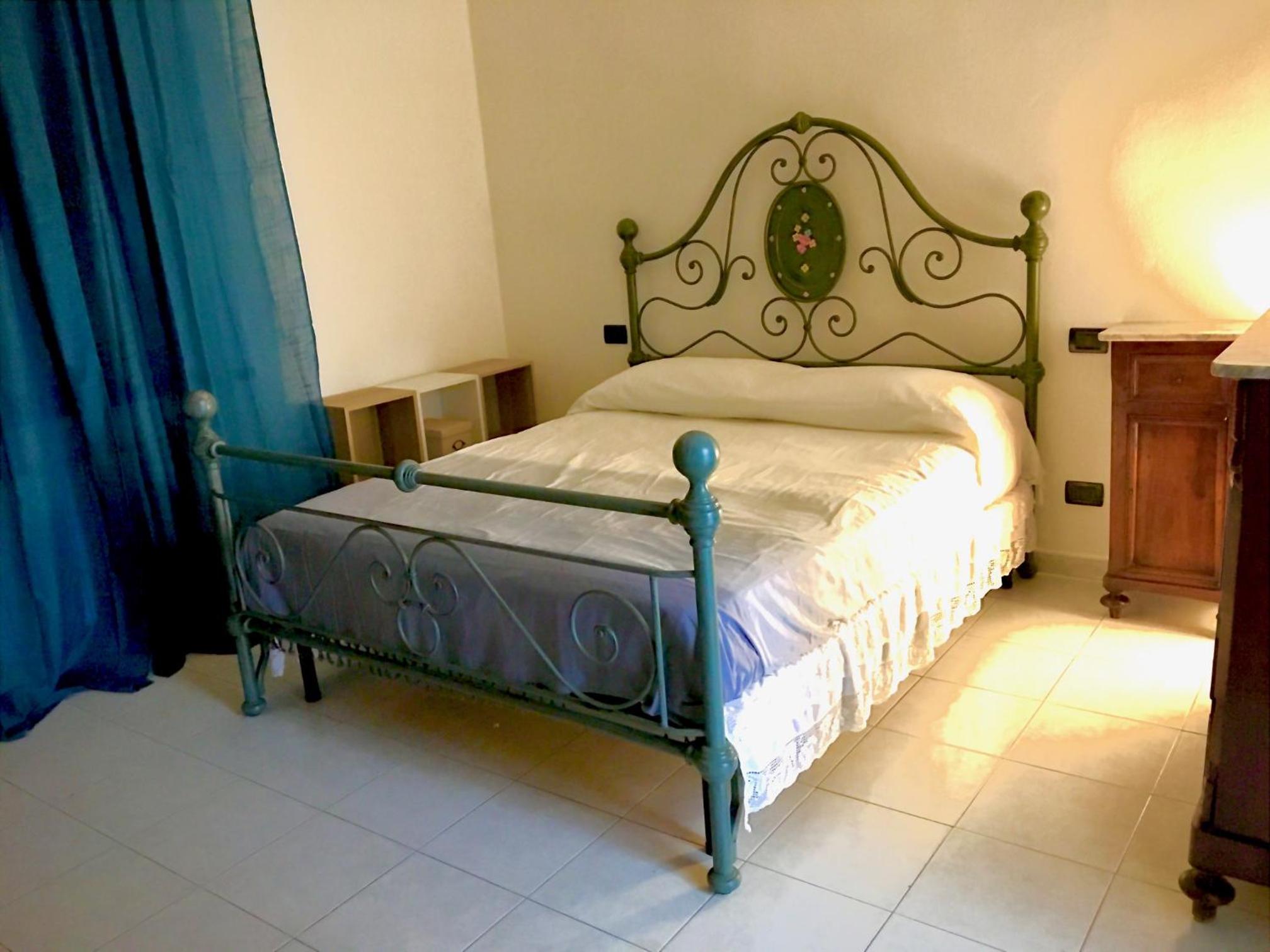One-Bedroom House - Photo 5