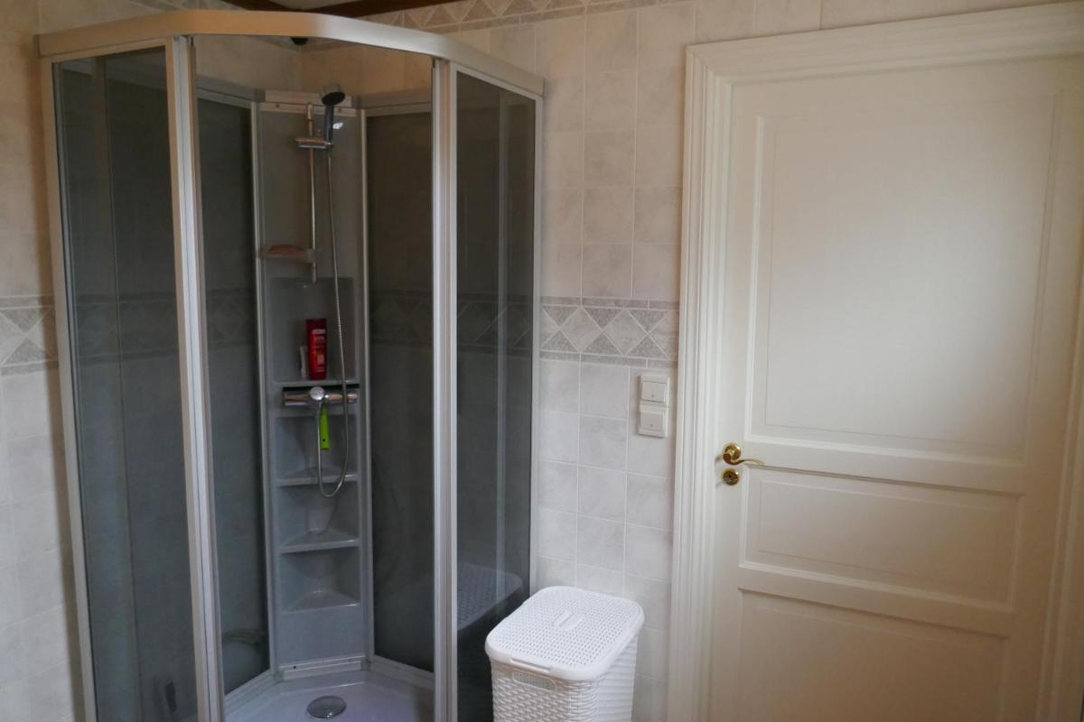 Three-Bedroom House - Photo 44
