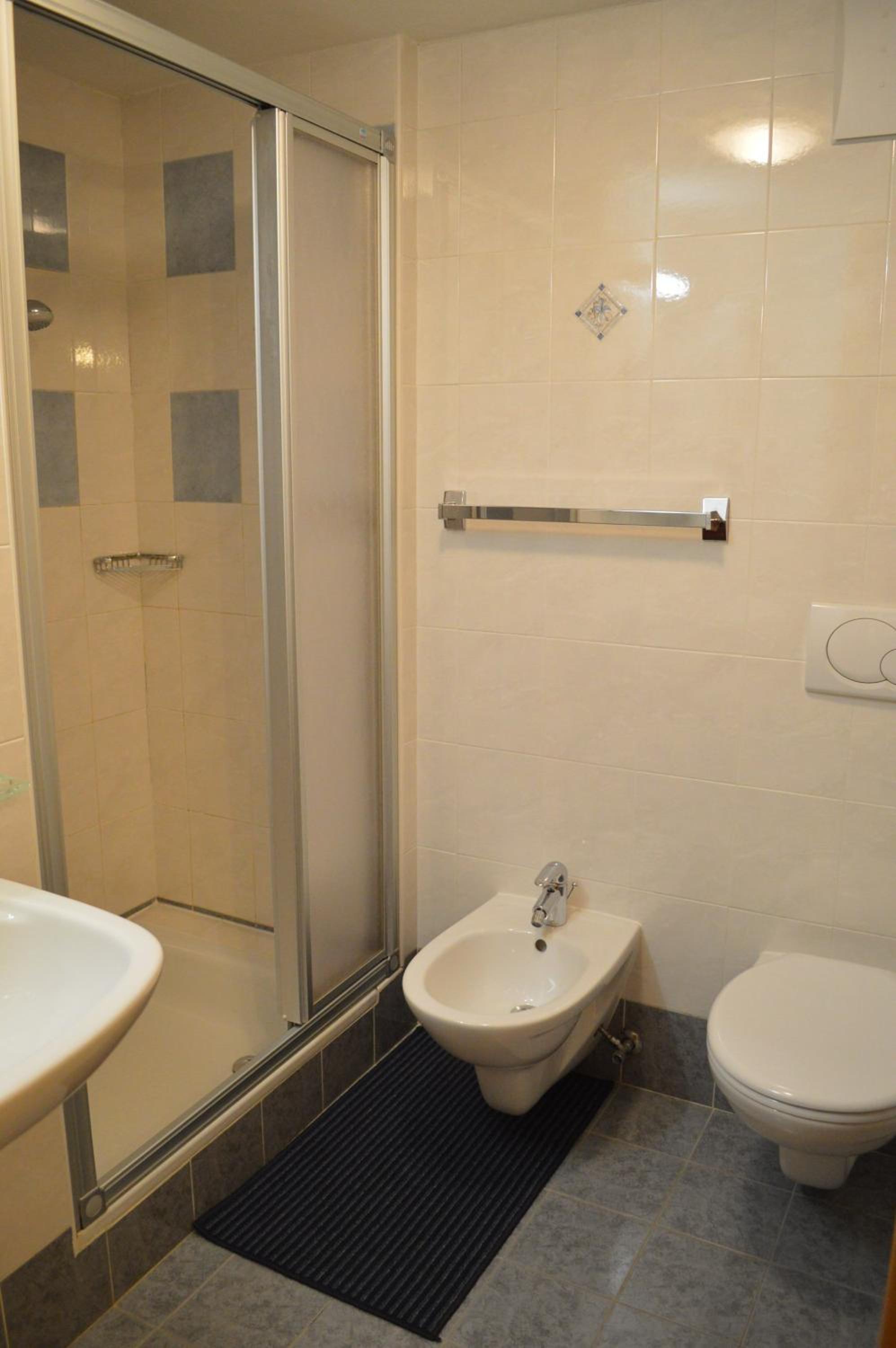 Two-Bedroom Apartment (4 Adults) photo 2