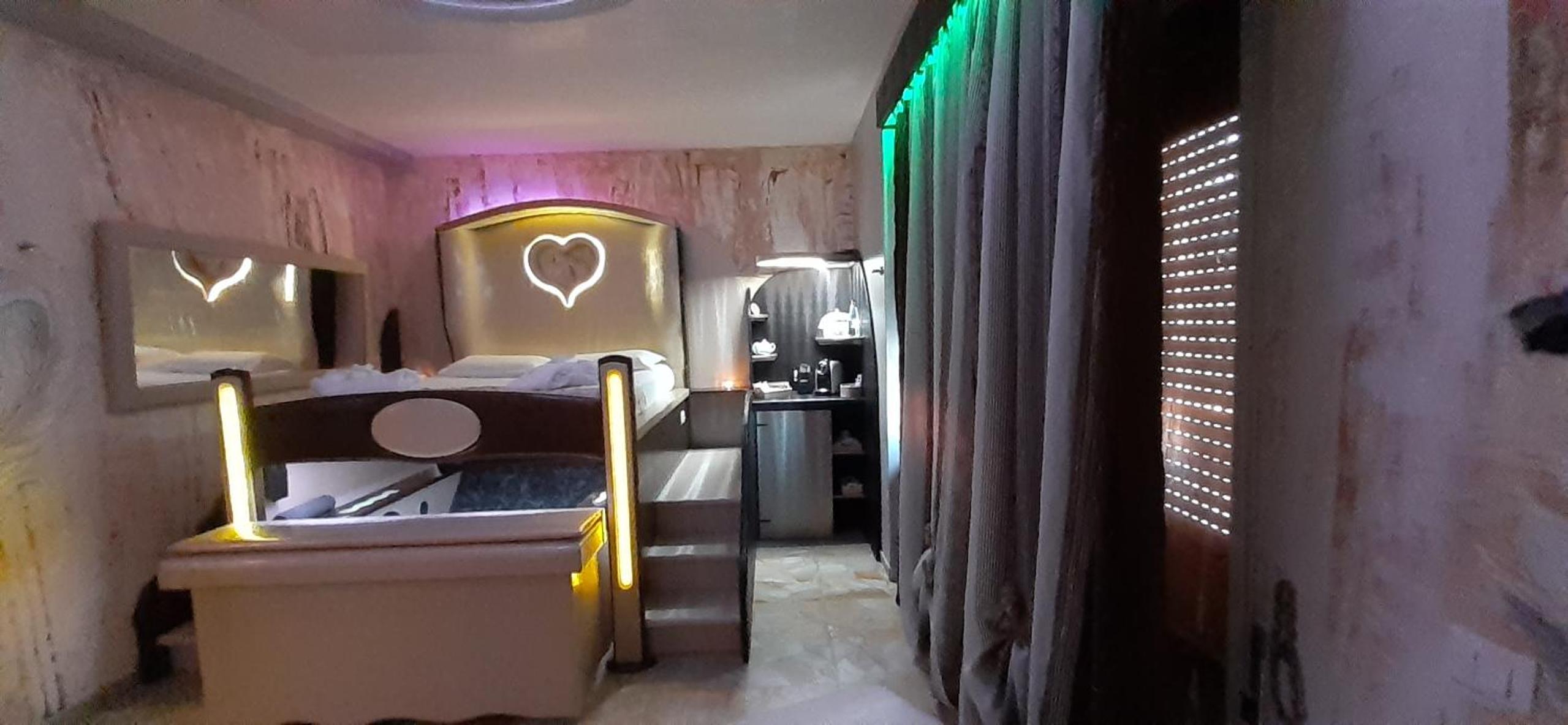 Double Room with Spa Bath