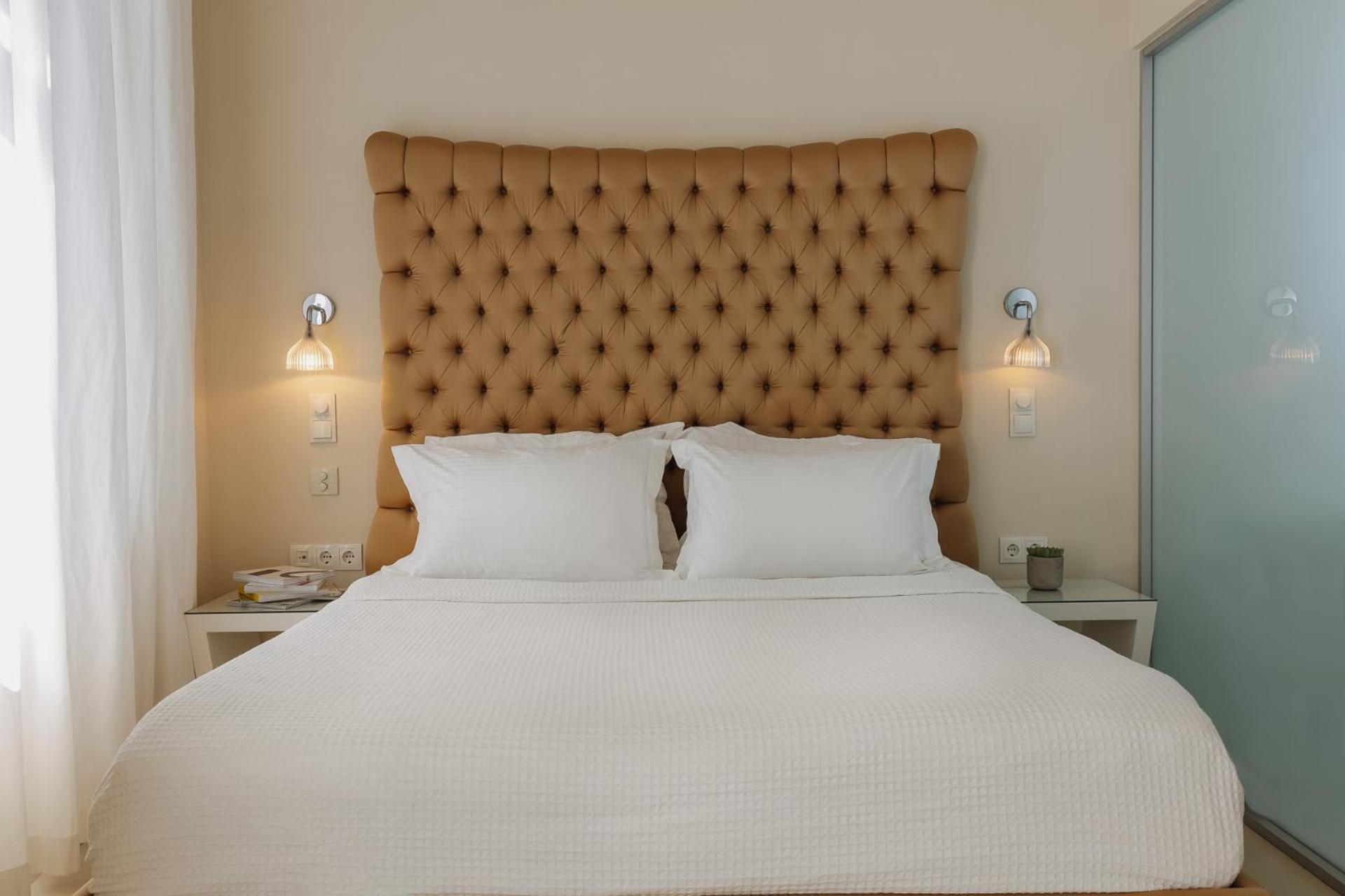 Superior Double Room with City View - Photo 1