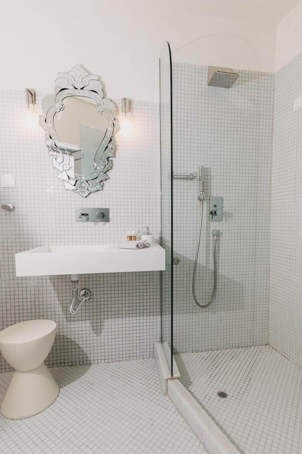 Superior Double Room - Photo 10