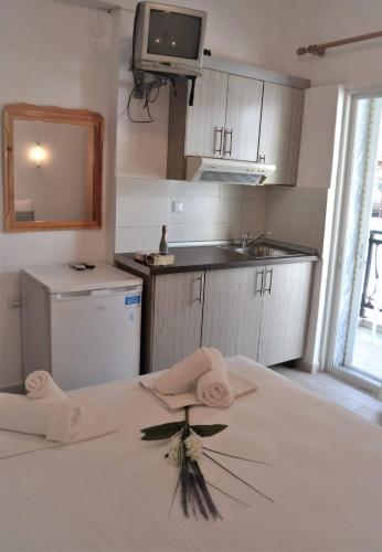 Standard Triple Room with Sea View photo 2