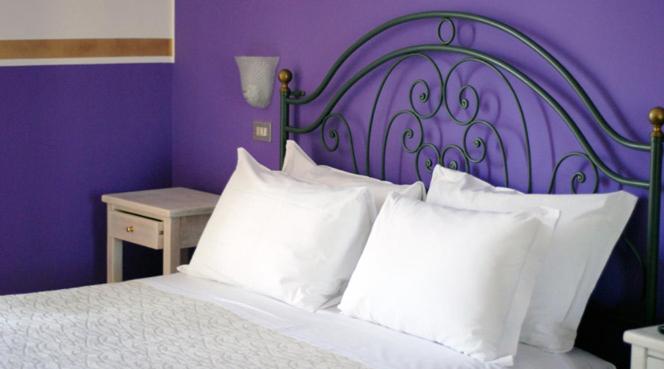 Deluxe Double or Twin Room with Lake View - Photo 4