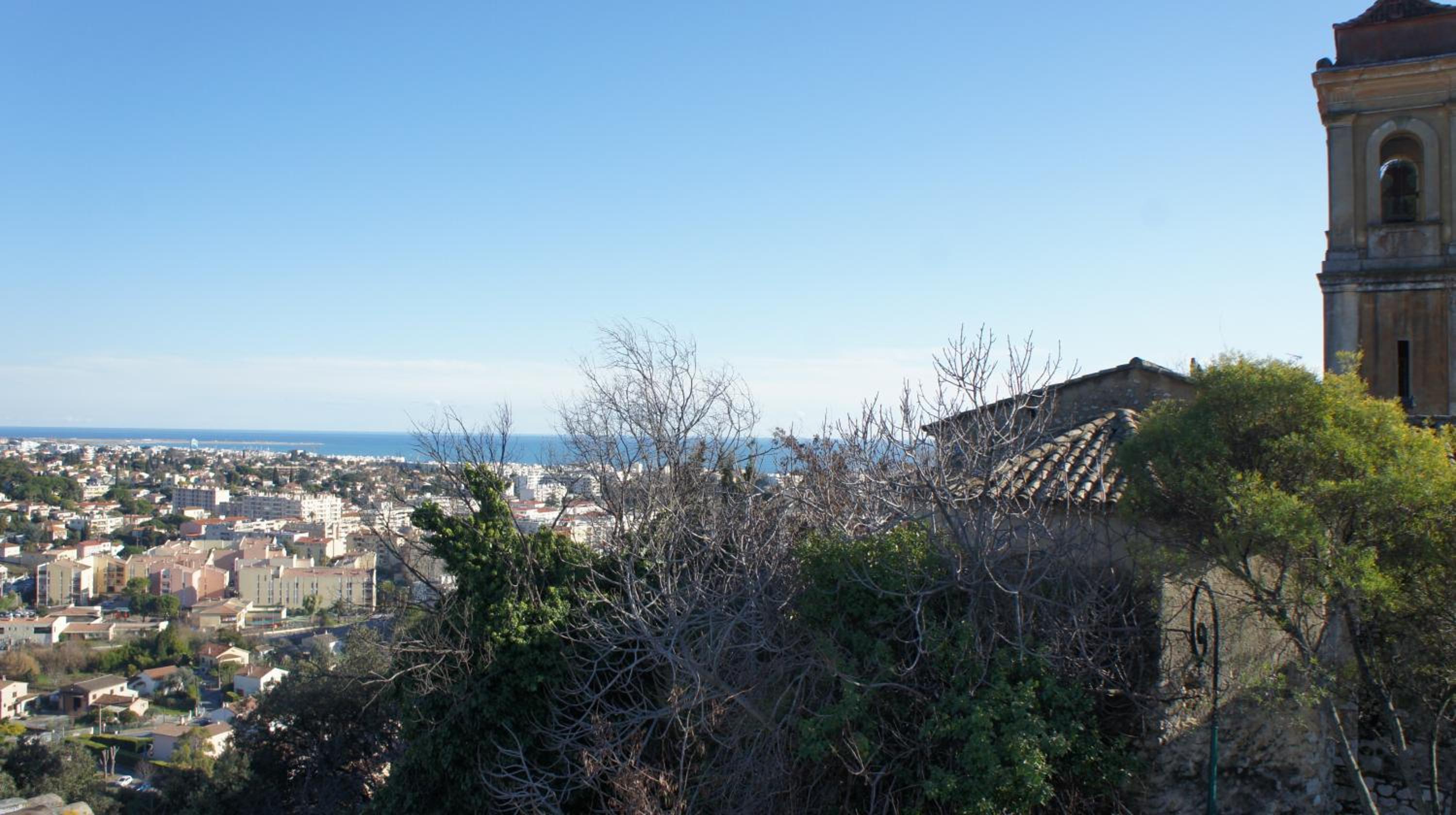 Double or Twin Room with Partial Sea View photo 1