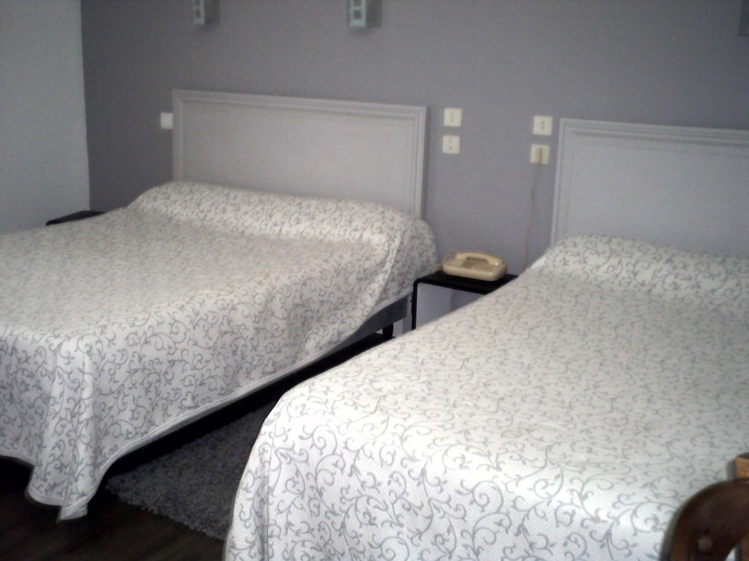 Quadruple Room - Photo 1