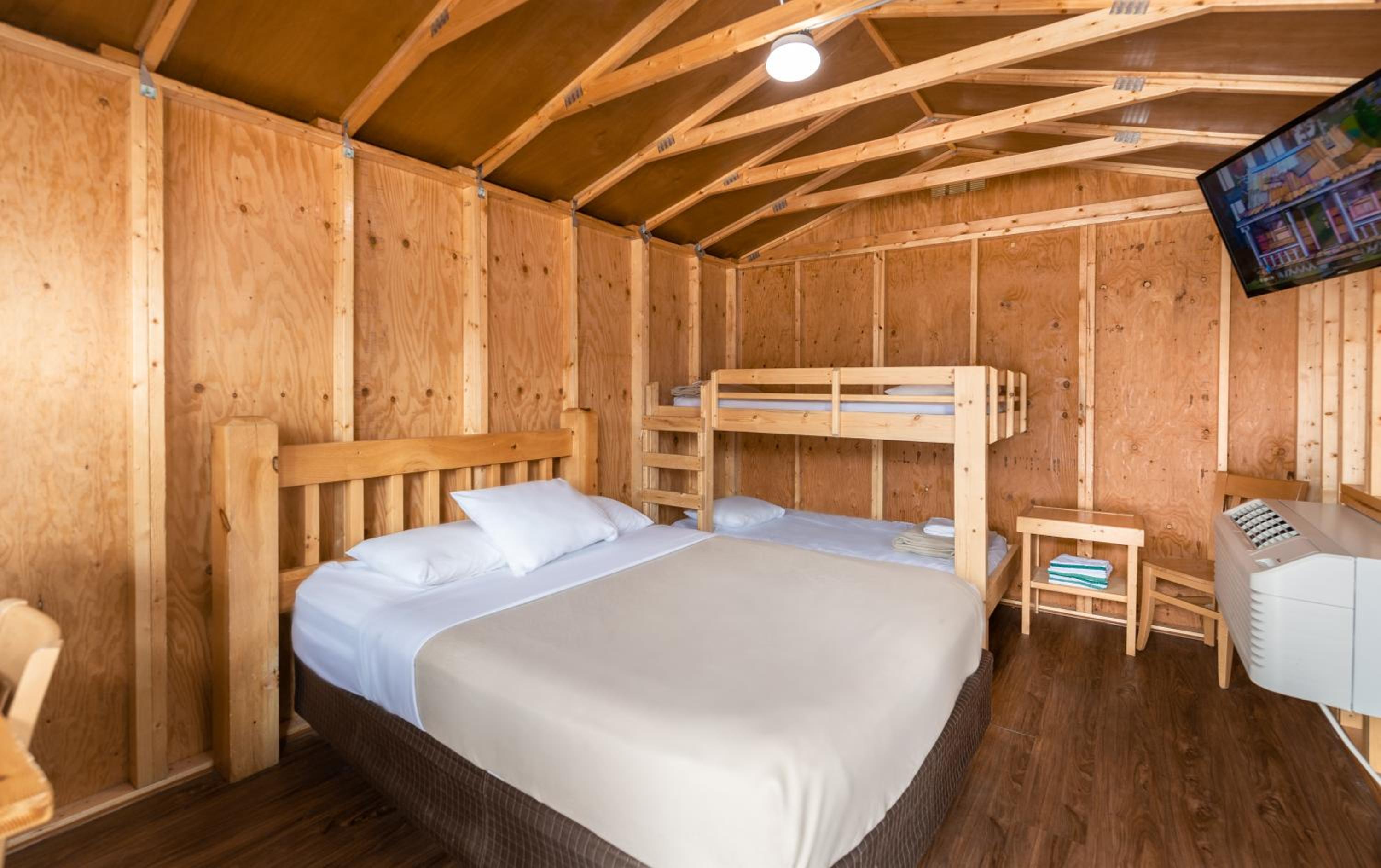 Cabin Queen and Bunk Unit