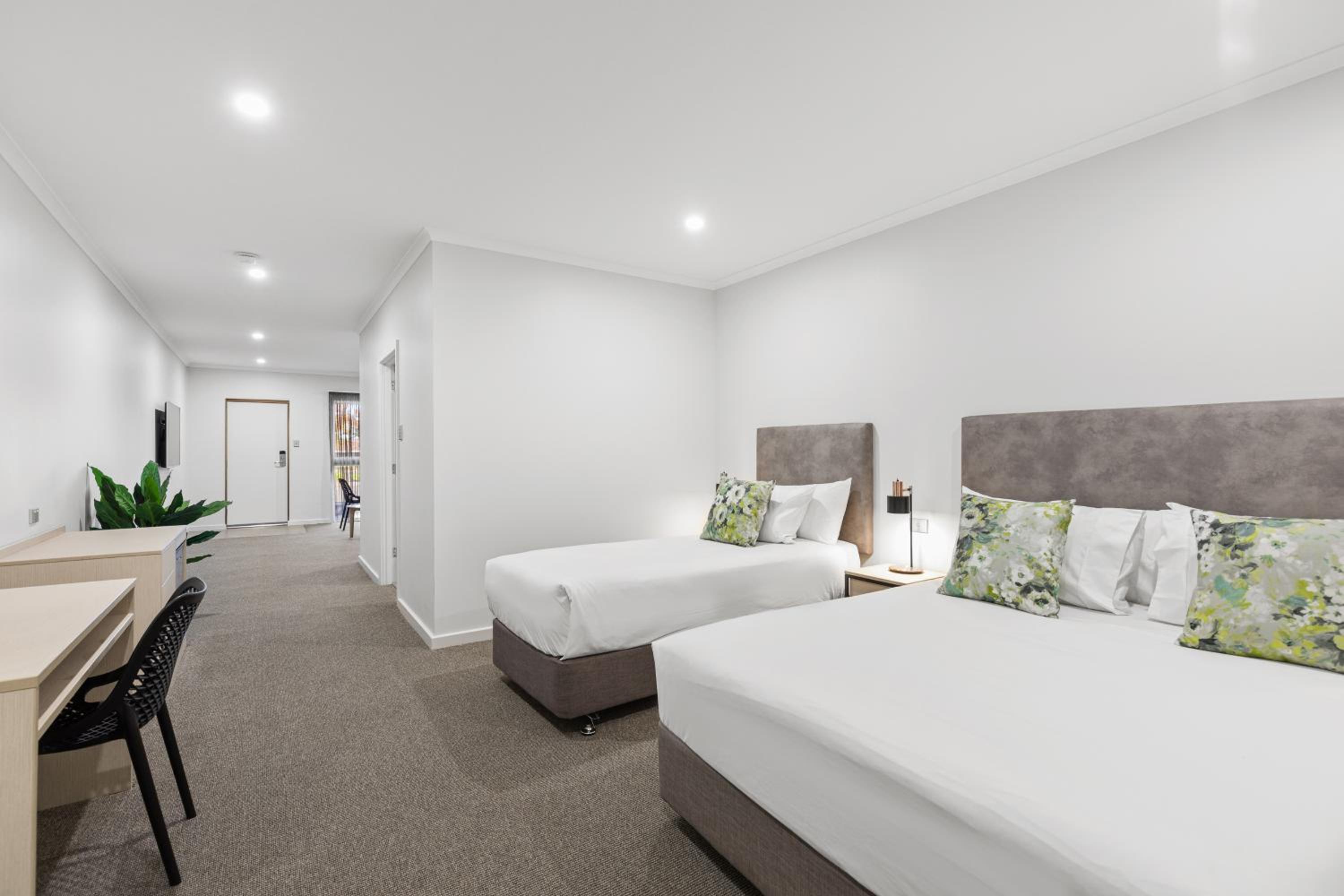 Executive Twin Suite - Photo 1
