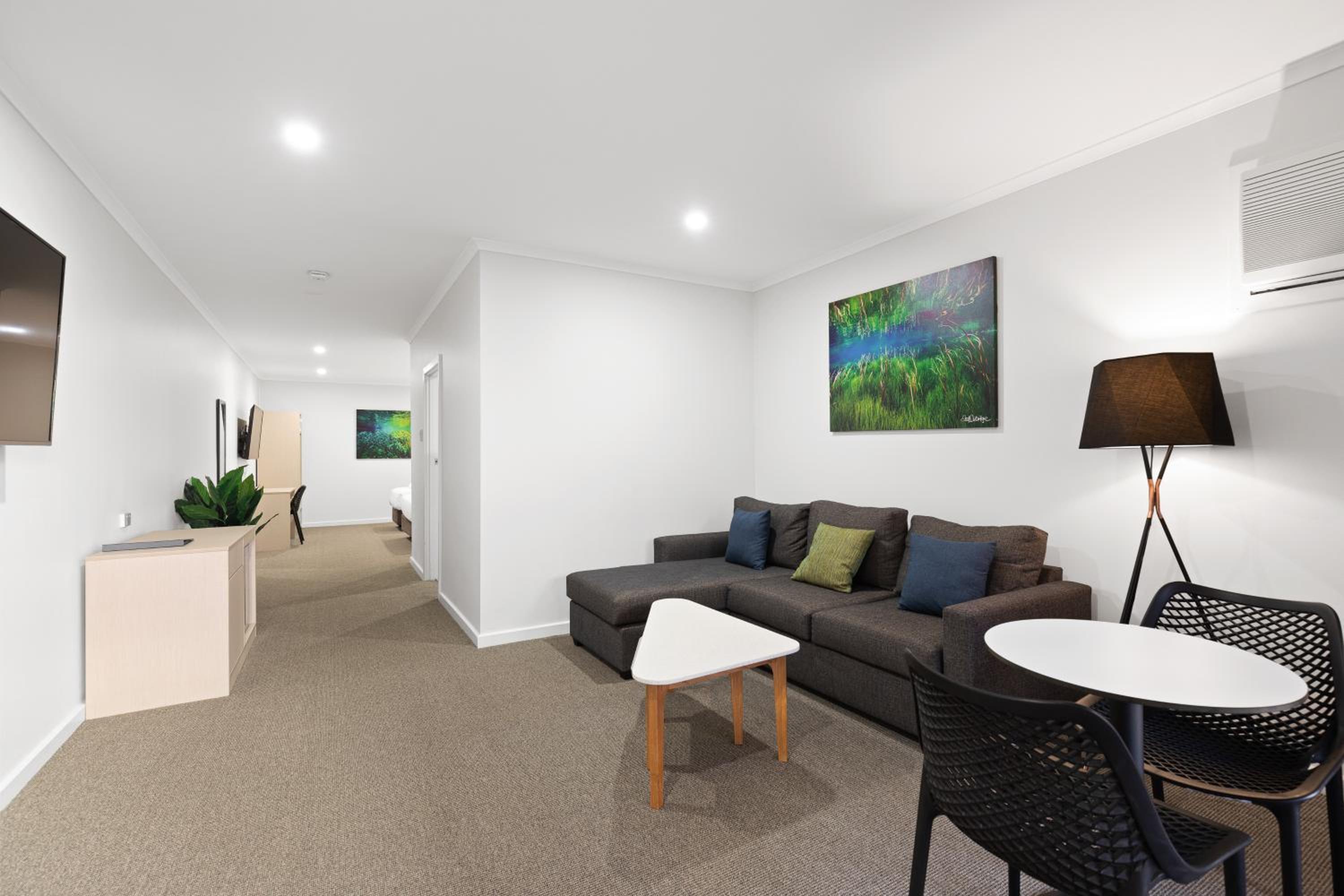 Executive Twin Suite - Photo 6