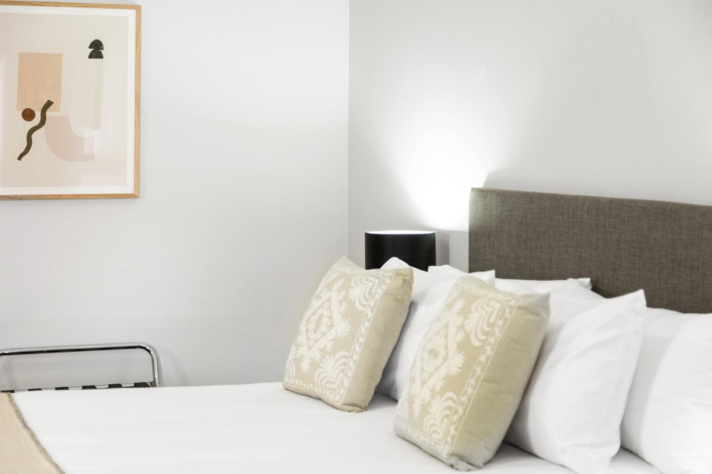 Standard Queen Suite - Photo 5
