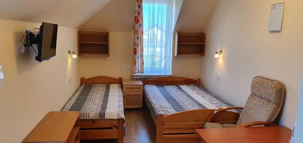 Triple Room with Bathroom photo 1