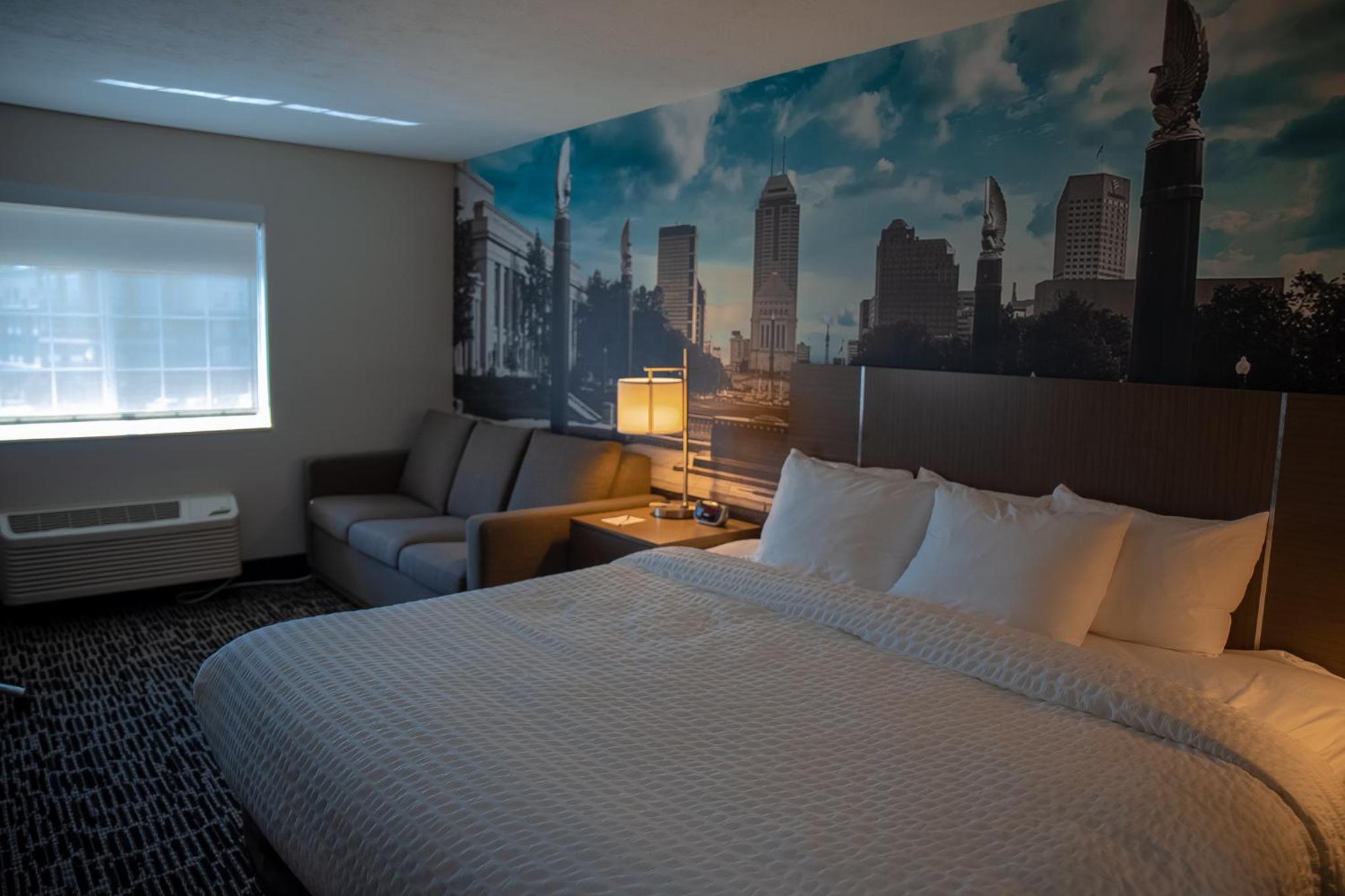 King Room with Sofa Bed - Non-Smoking - Photo 6