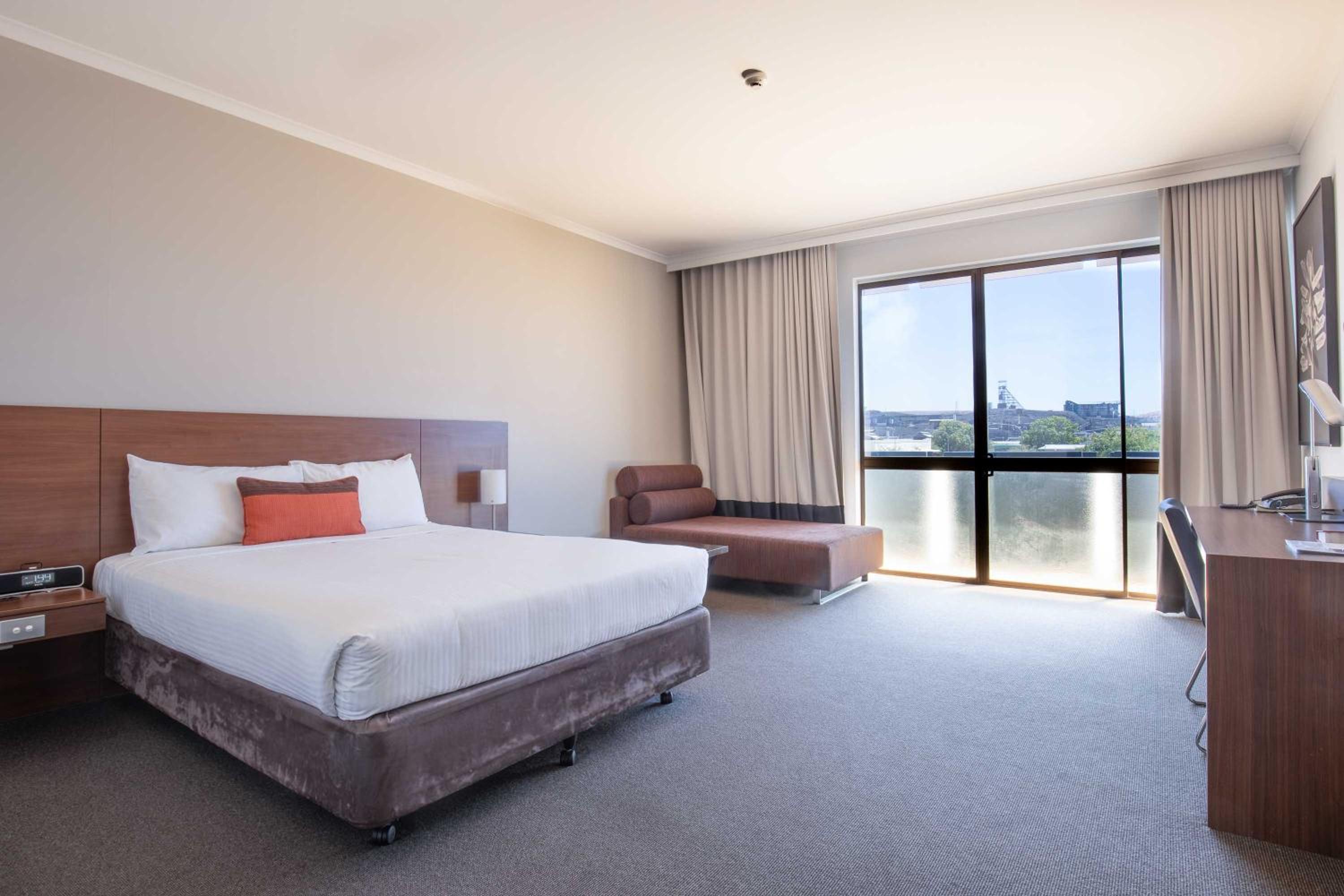 Superior Queen Room