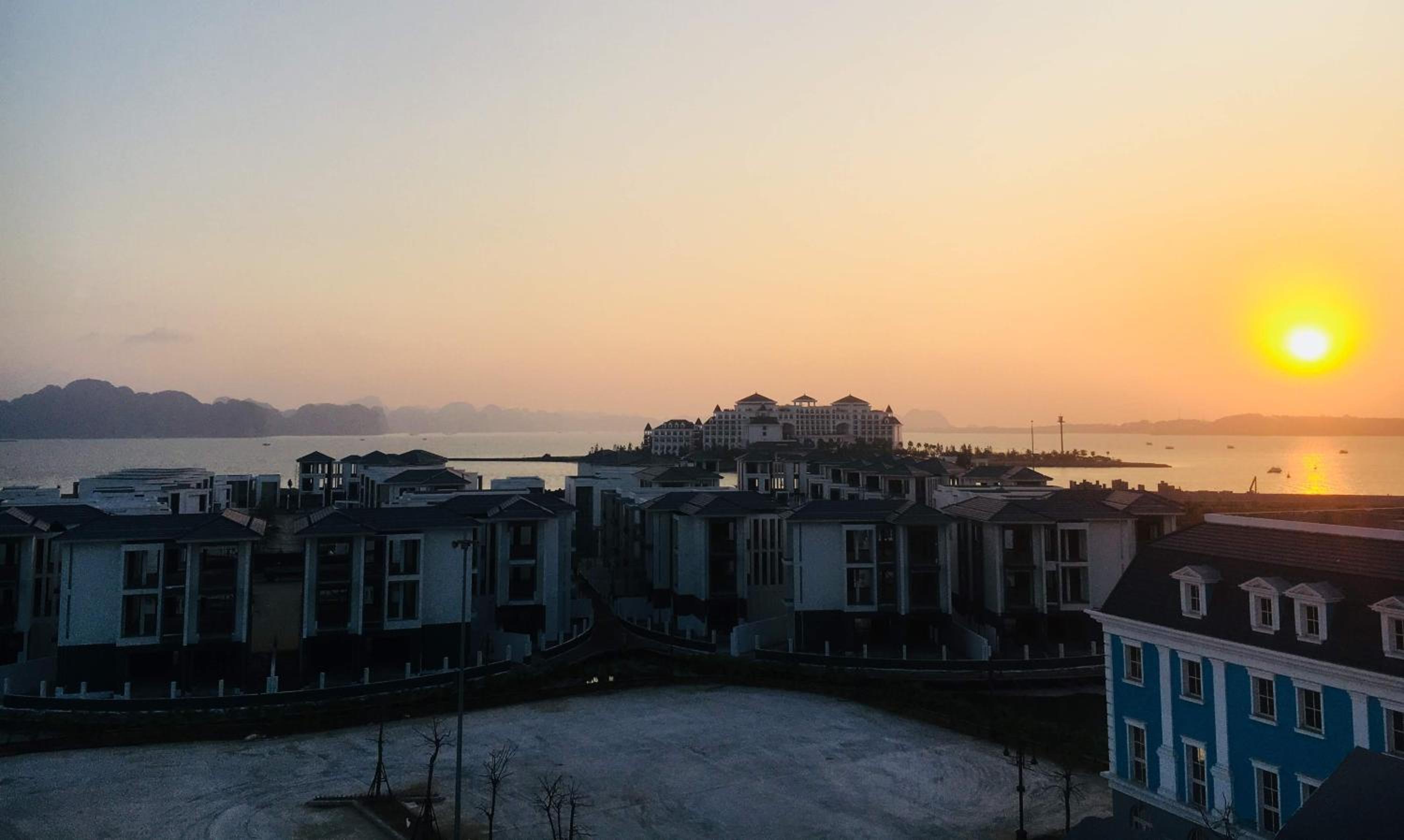 Deluxe Triple Room with Sea View