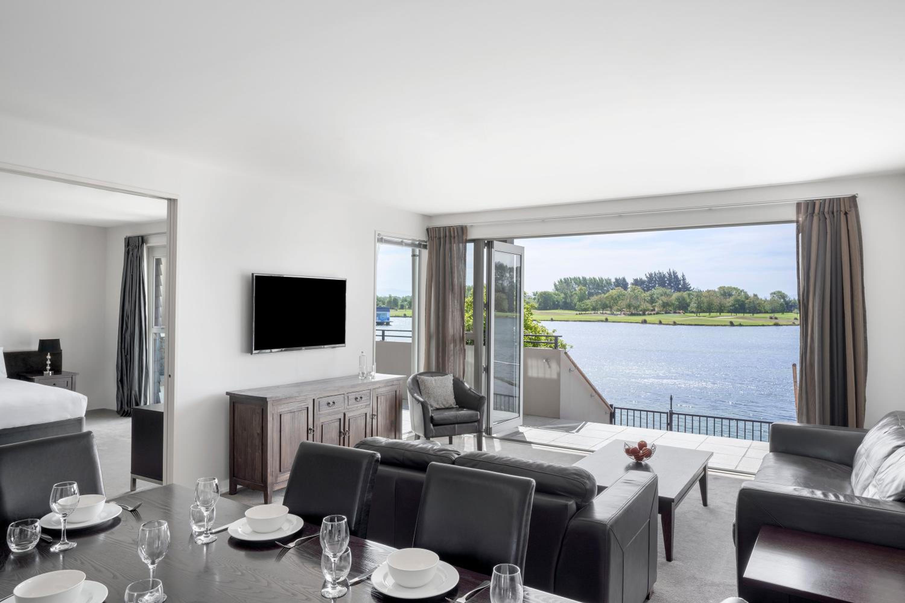 Quay villa