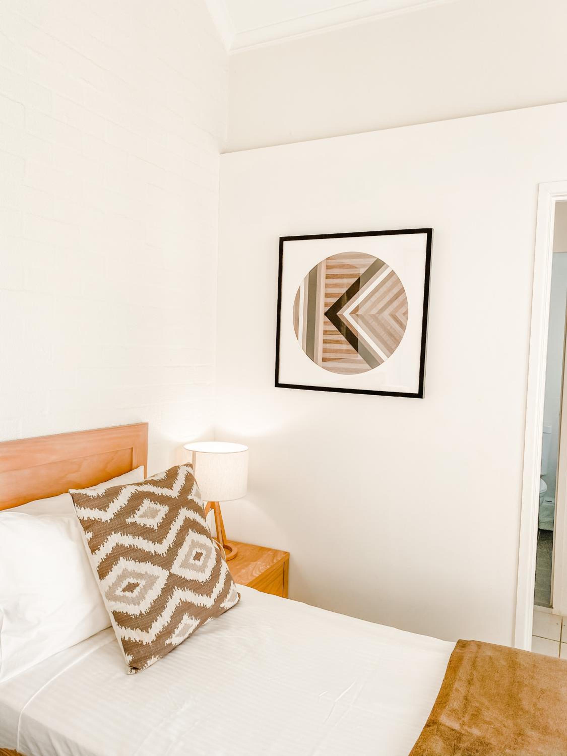 Three-Bedroom Apartments photo 3