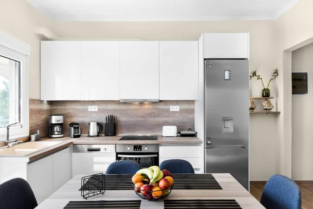 Three-Bedroom House photo 1