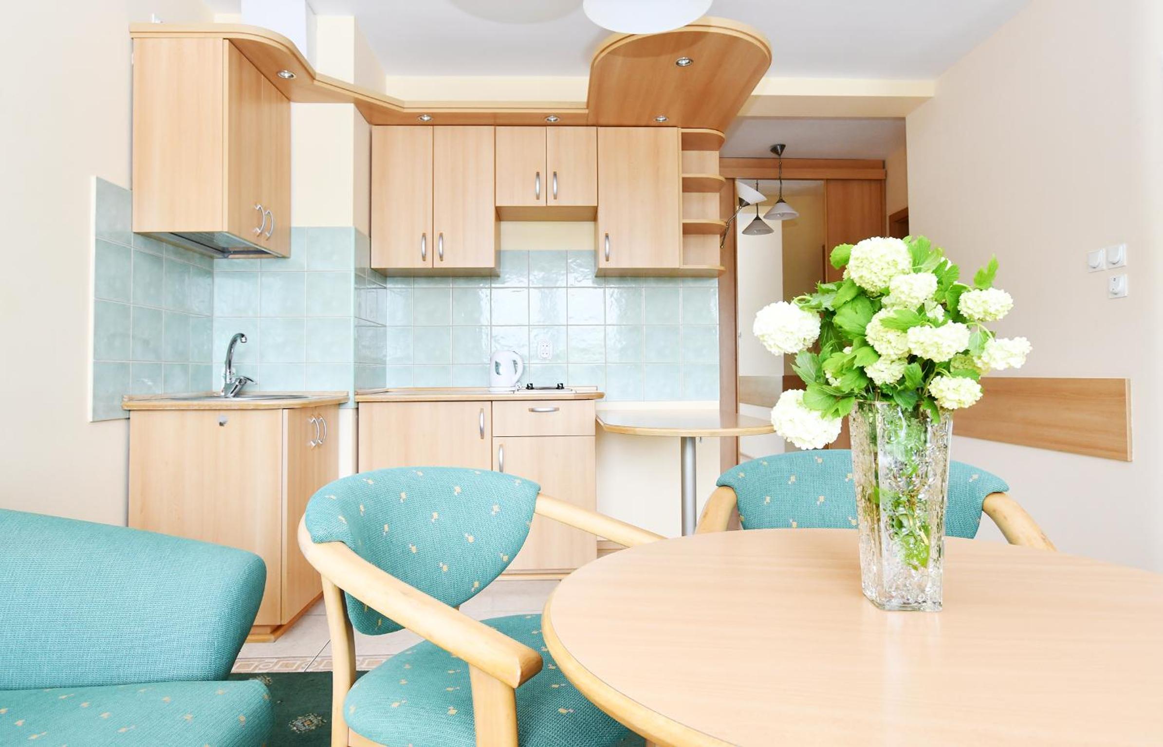 One-Bedroom Apartment - Photo 1
